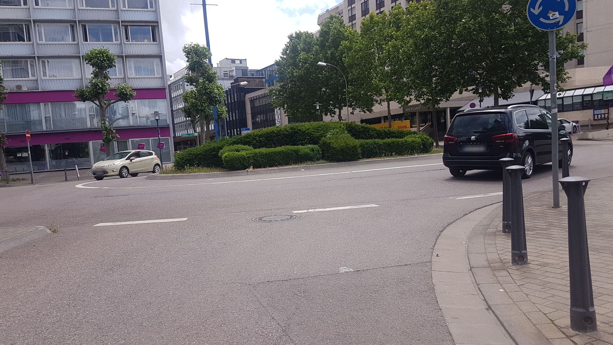 Street view near Top Hotel La Residence Saarbrucken, Saarbrücken — © changchun1 (CC BY-SA · Mapillary)