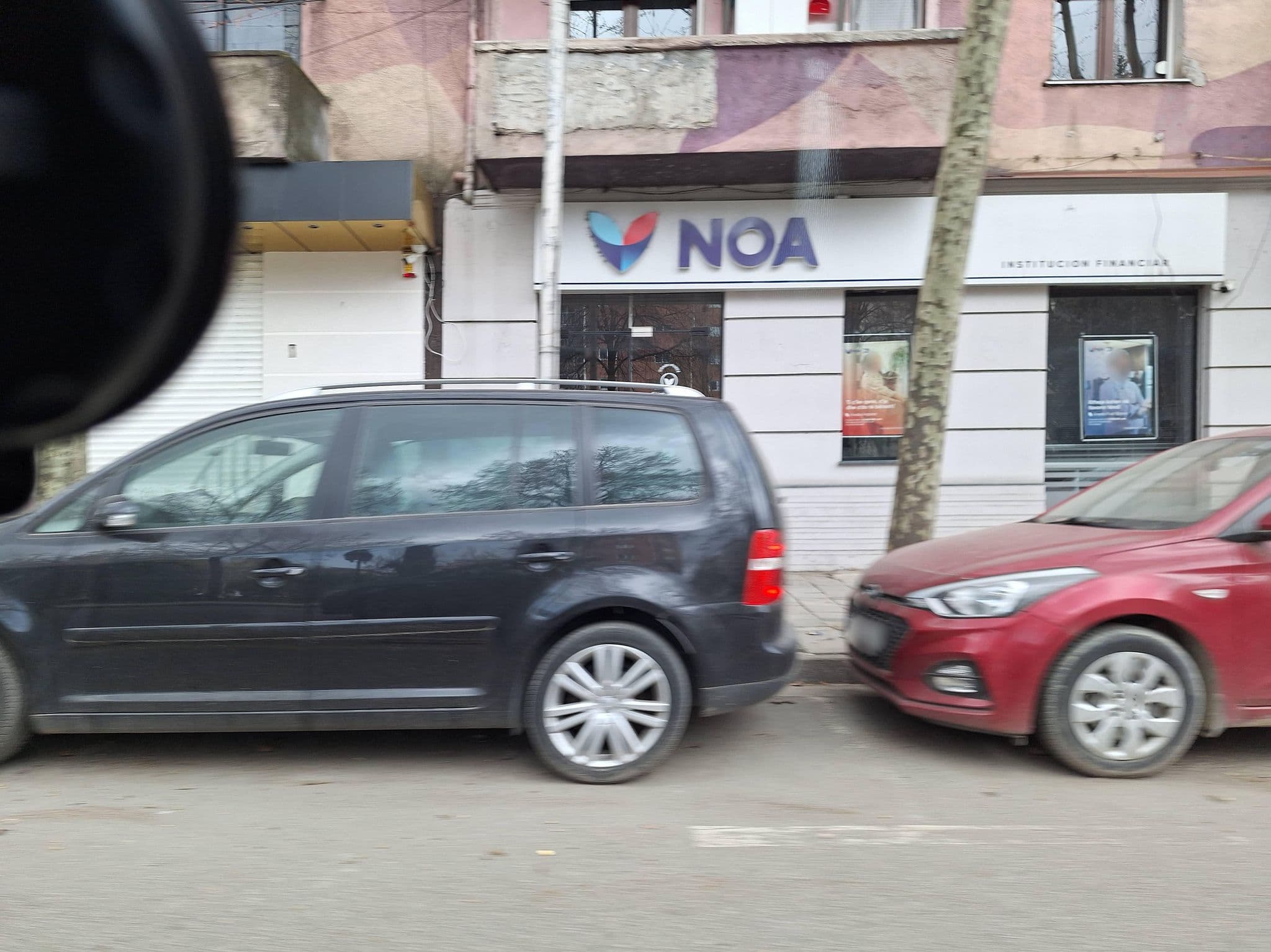 Street view near Townhouse, Tirana
