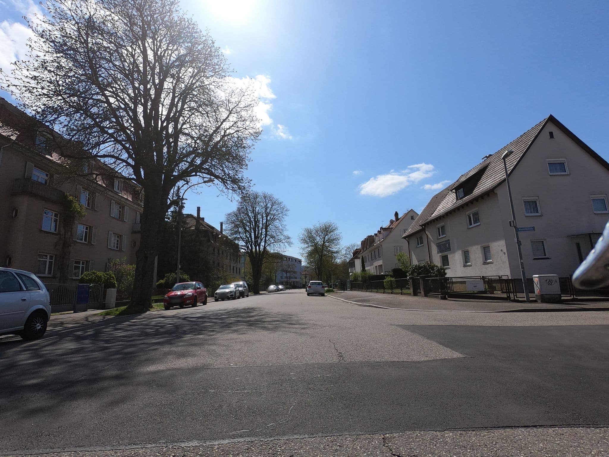 Street view near Helene, Freiburg — © luisziavo (CC BY-SA · Mapillary)