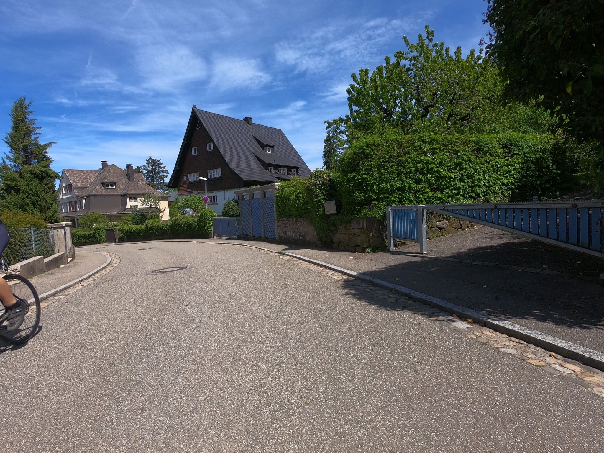 Street view near Airbnb, Freiburg — © luisziavo (CC BY-SA · Mapillary)