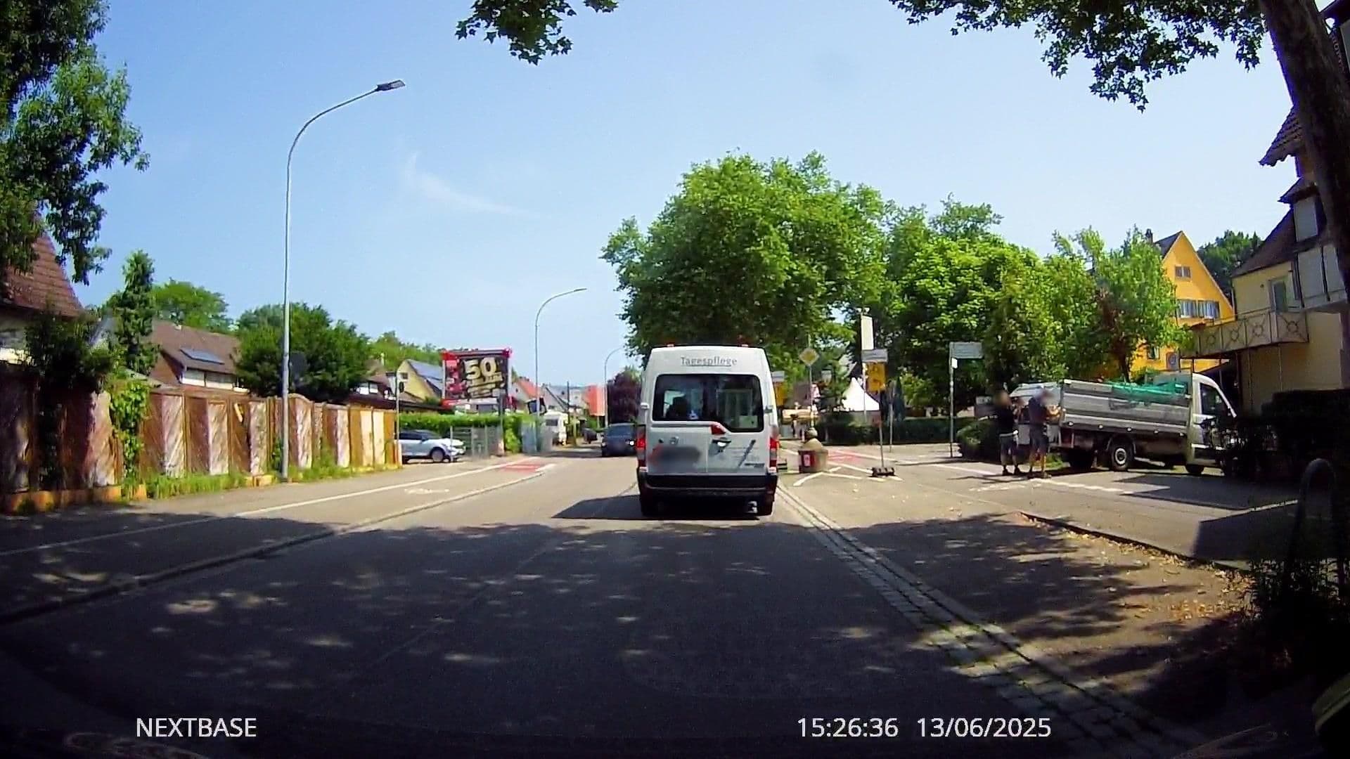 Street view near Ferienwohnung Rene Mutschler, Freiburg — © derlipper (CC BY-SA · Mapillary)