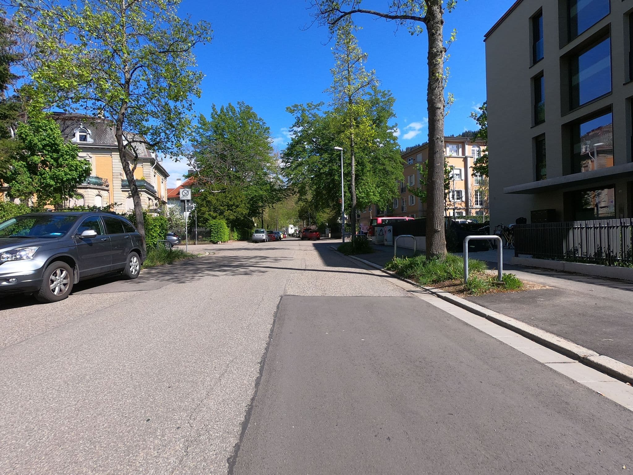 Street view near Adelheid-Testa-Haus, Freiburg — © luisziavo (CC BY-SA · Mapillary)