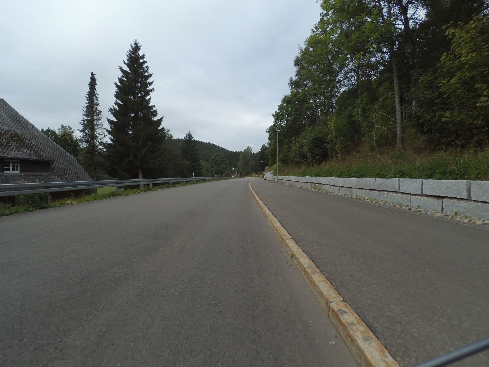 Street view near Landgasthof Heizmannshof, Hinterzarten — © peewee32 (CC BY-SA · Mapillary)