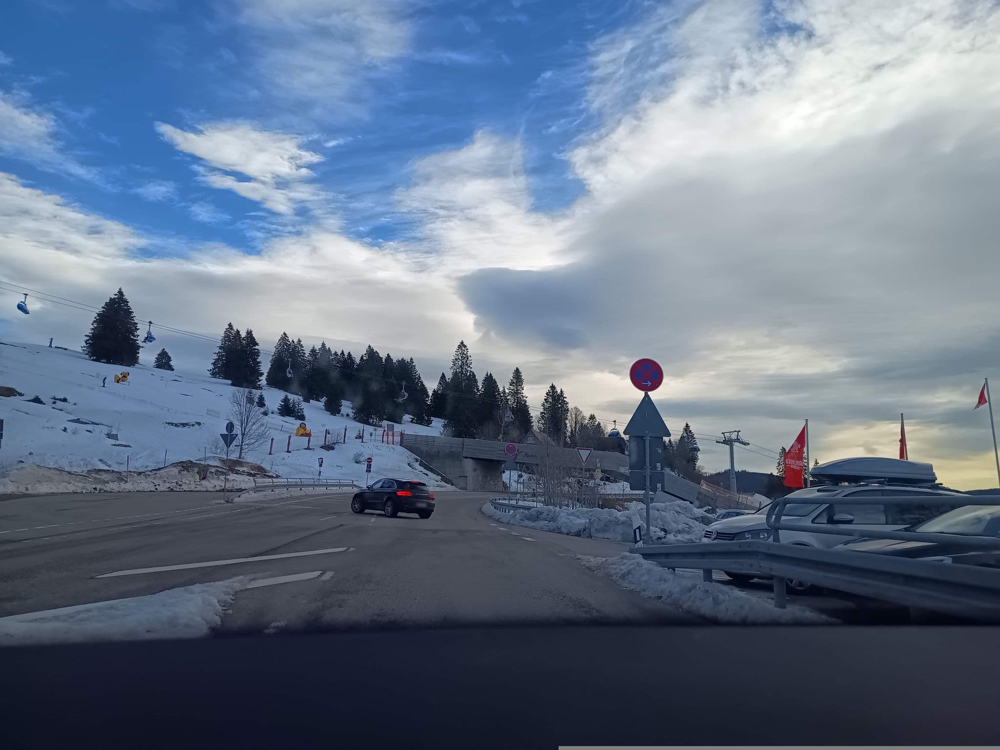Street view near Schwarzwaldhof Hotel GmbH, Bernau — © zuse (CC BY-SA · Mapillary)