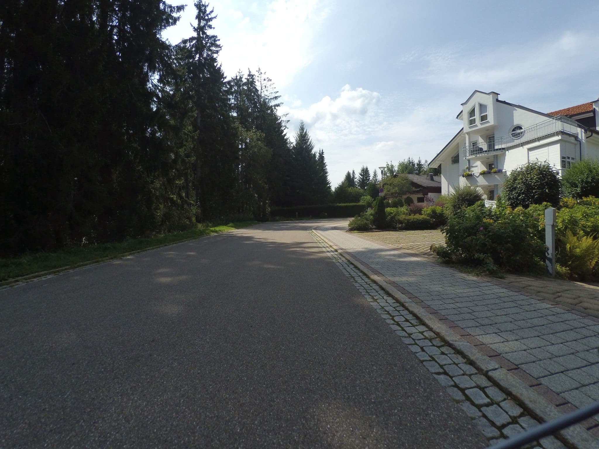 Street view near Haus an der Gutach, Titisee-Neustadt — © peewee32 (CC BY-SA · Mapillary)