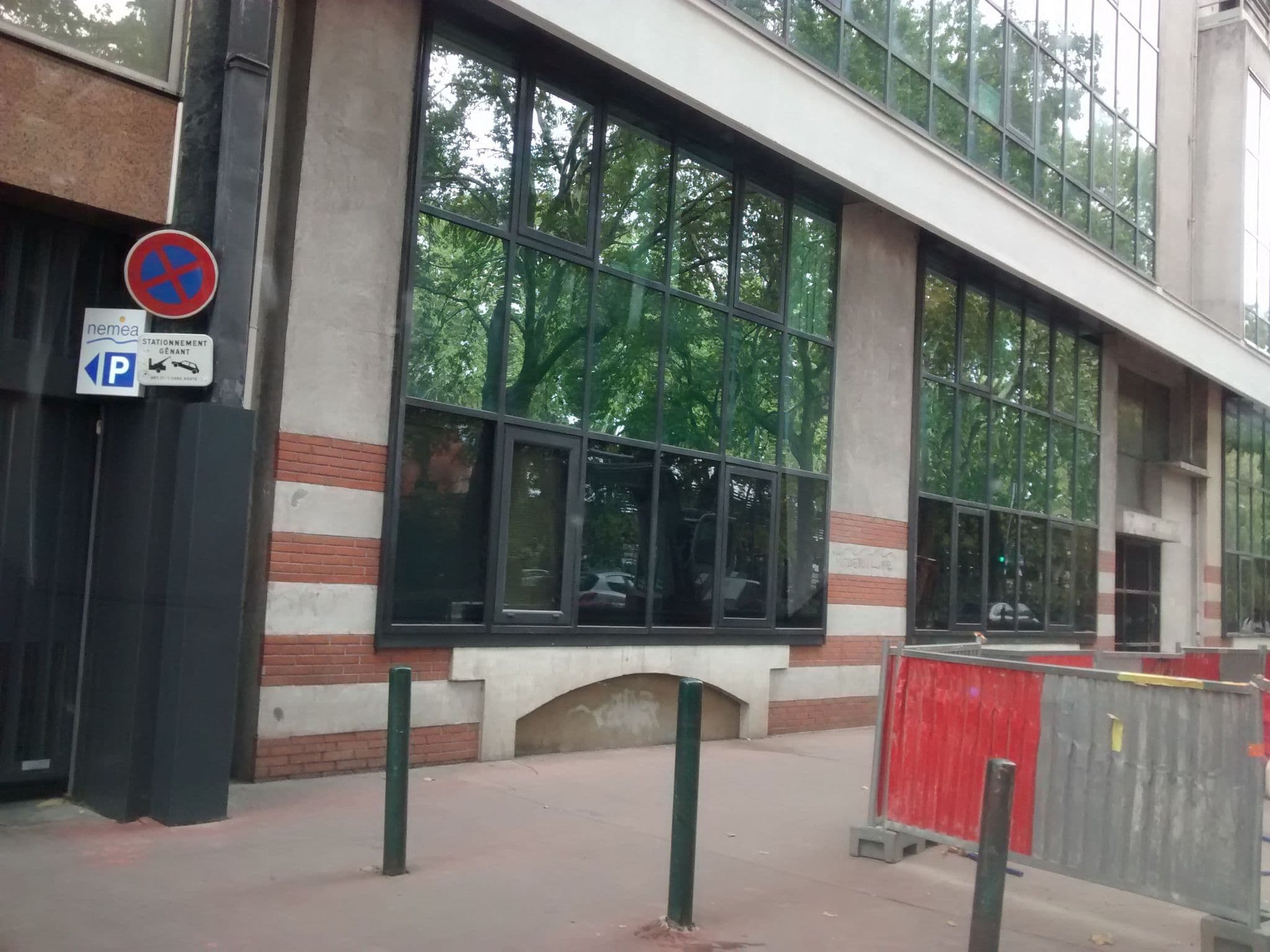 Street view near Néméa Appart'Hôtel Résidence Concorde, Toulouse — © egofer (CC BY-SA · Mapillary)