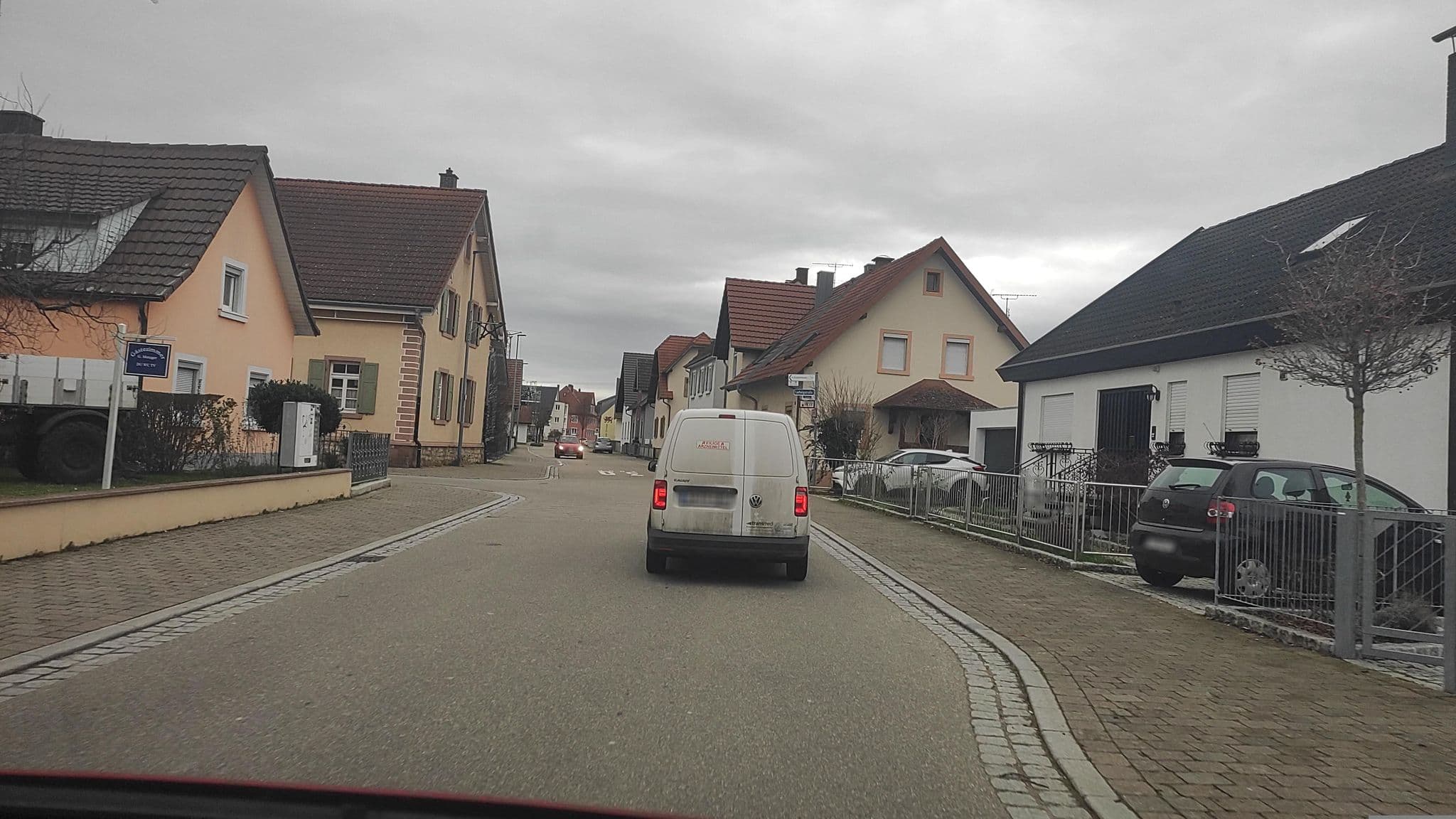 Street view near Gästehaus Metzger, Rust — © qungo (CC BY-SA · Mapillary)