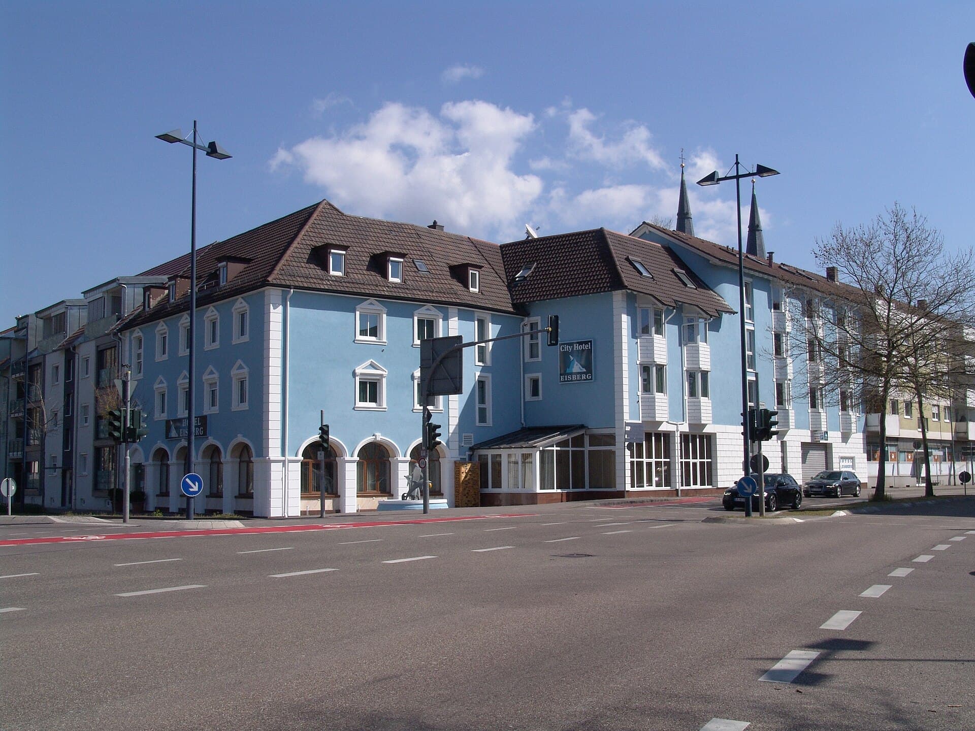 City Hotel Lahr (via Wikimedia Commons, CC BY-SA 4.0)