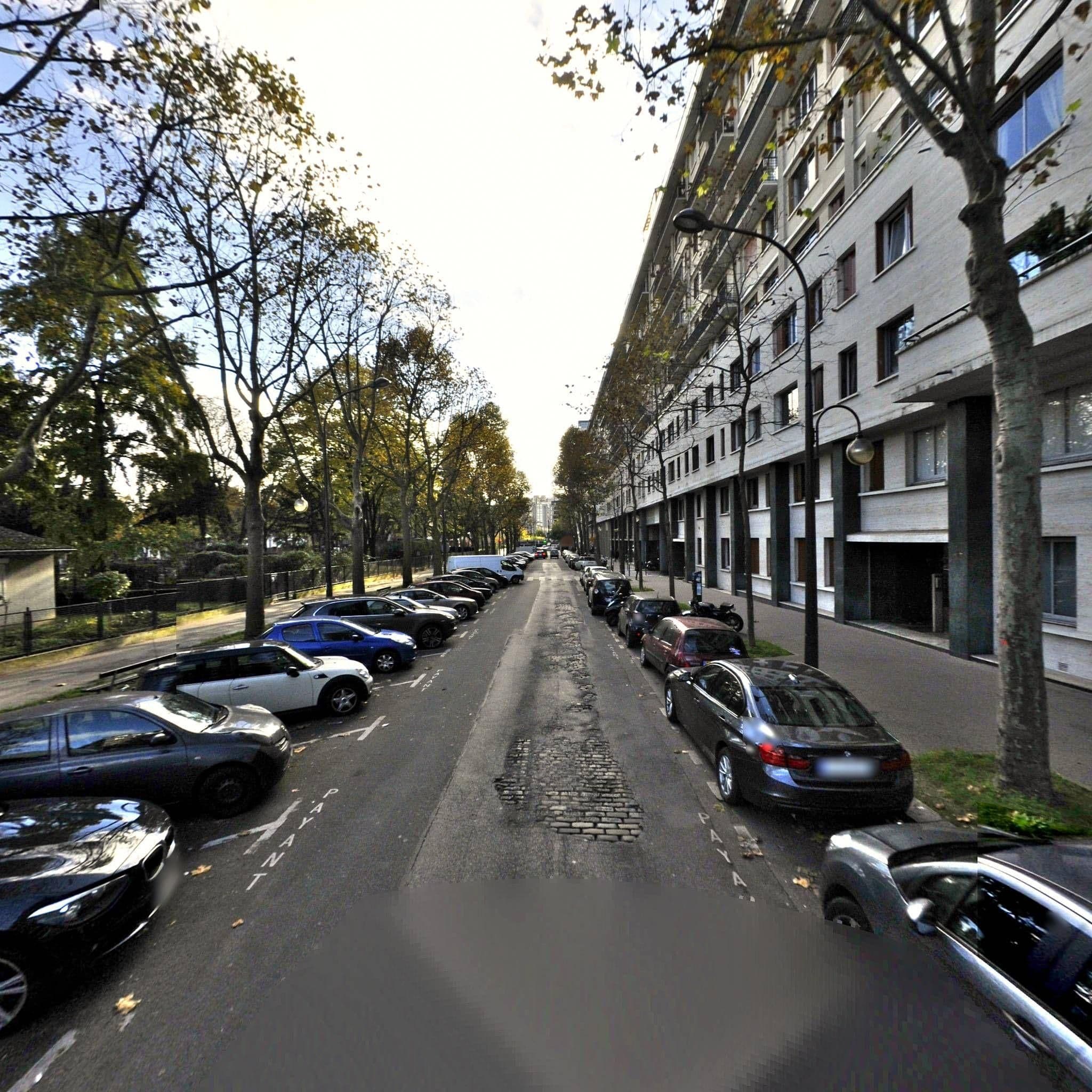 Street view near Ibis Styles, Boulogne-Billancourt — © mappy_sa (CC BY-SA · Mapillary)