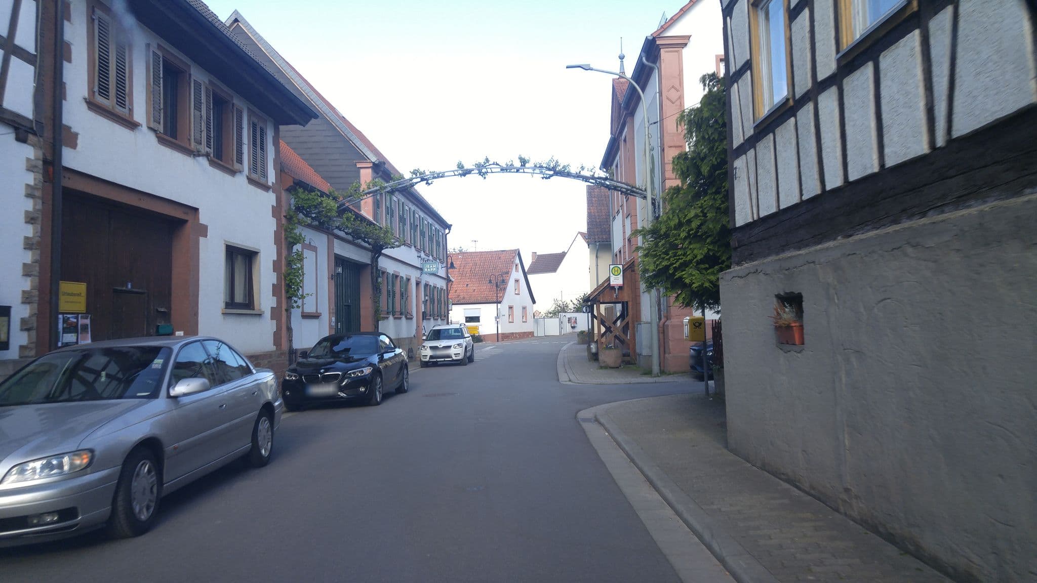 Street view near Kleines Landhaus Wendel, Bad Bergzabern — © radius_proxy_de (CC BY-SA · Mapillary)