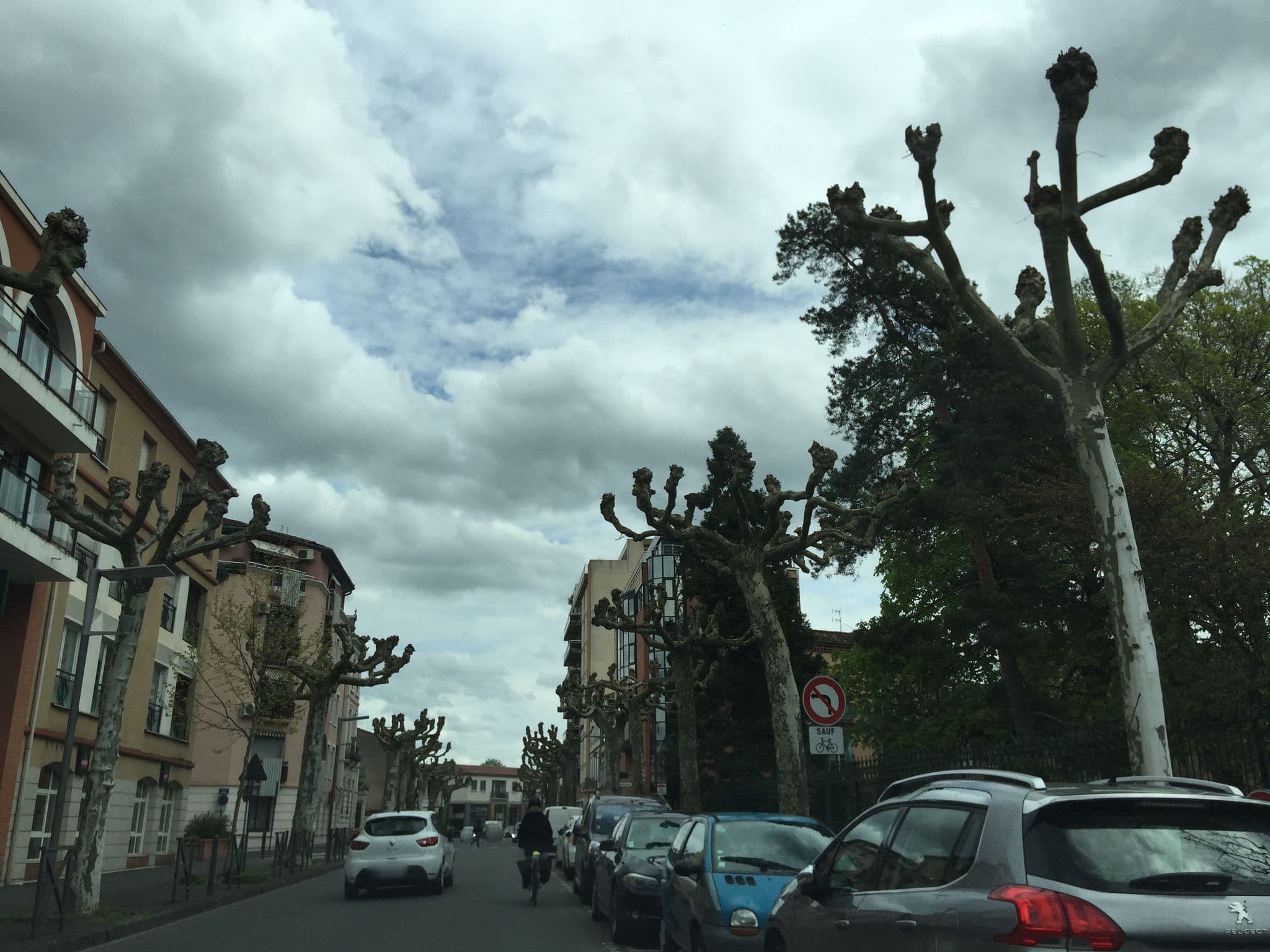 Street view near Hôtel Brasserie du Parc, Albi — © geraldchatagnon (CC BY-SA · Mapillary)