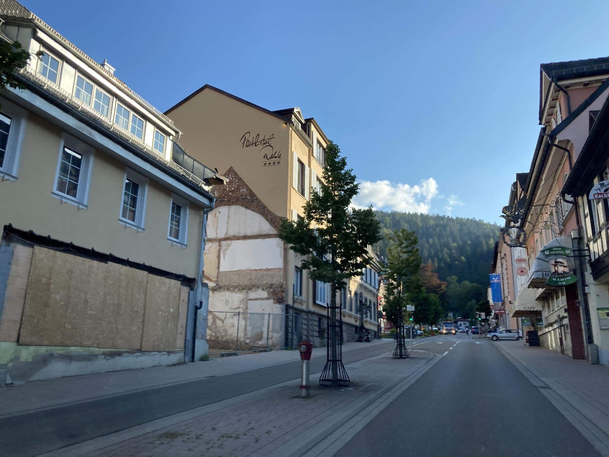 Street view near Hotel-Cafe "Adler", Triberg — © tasmaniadevil (CC BY-SA · Mapillary)