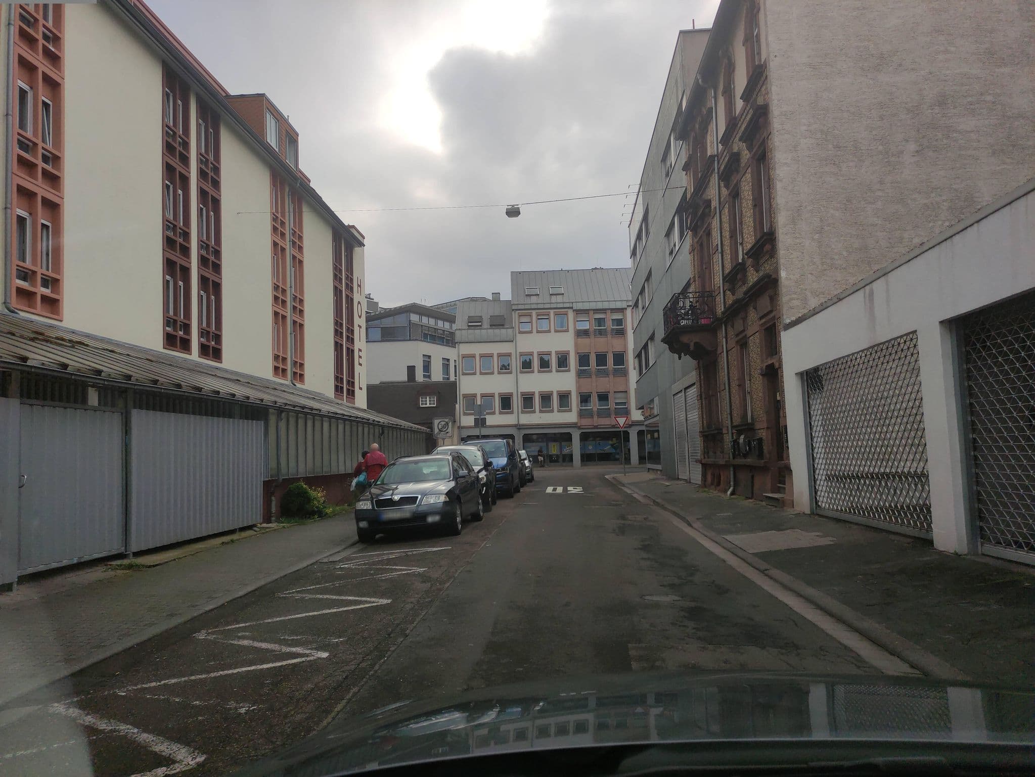 Street view near Ferienwohnung Priew Schneider, Neustadt an der Weinstraße — © teddy73 (CC BY-SA · Mapillary)