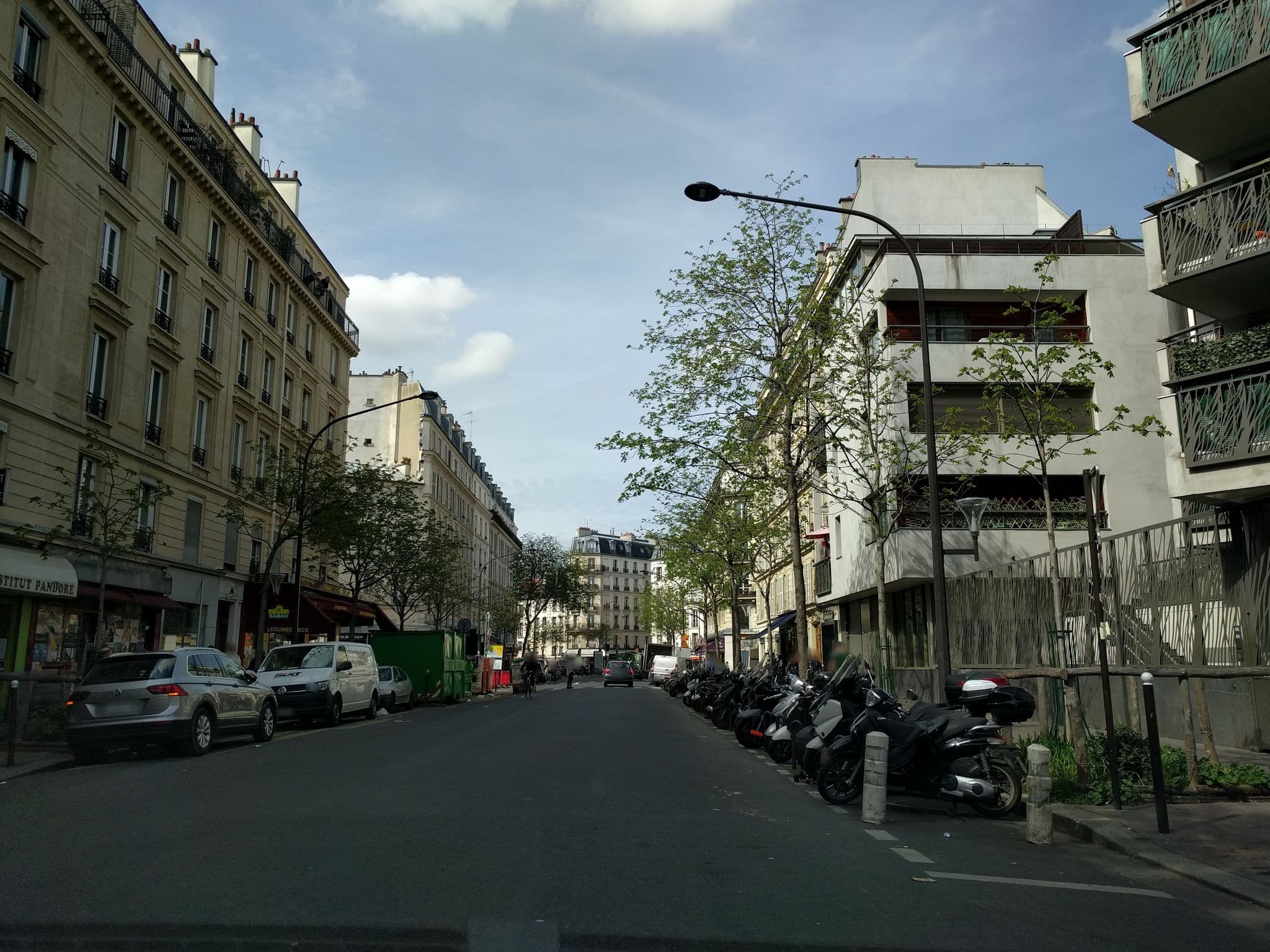 Street view near Le Relais de Lyon, Quinze-Vingts — © mappy_sa (CC BY-SA · Mapillary)