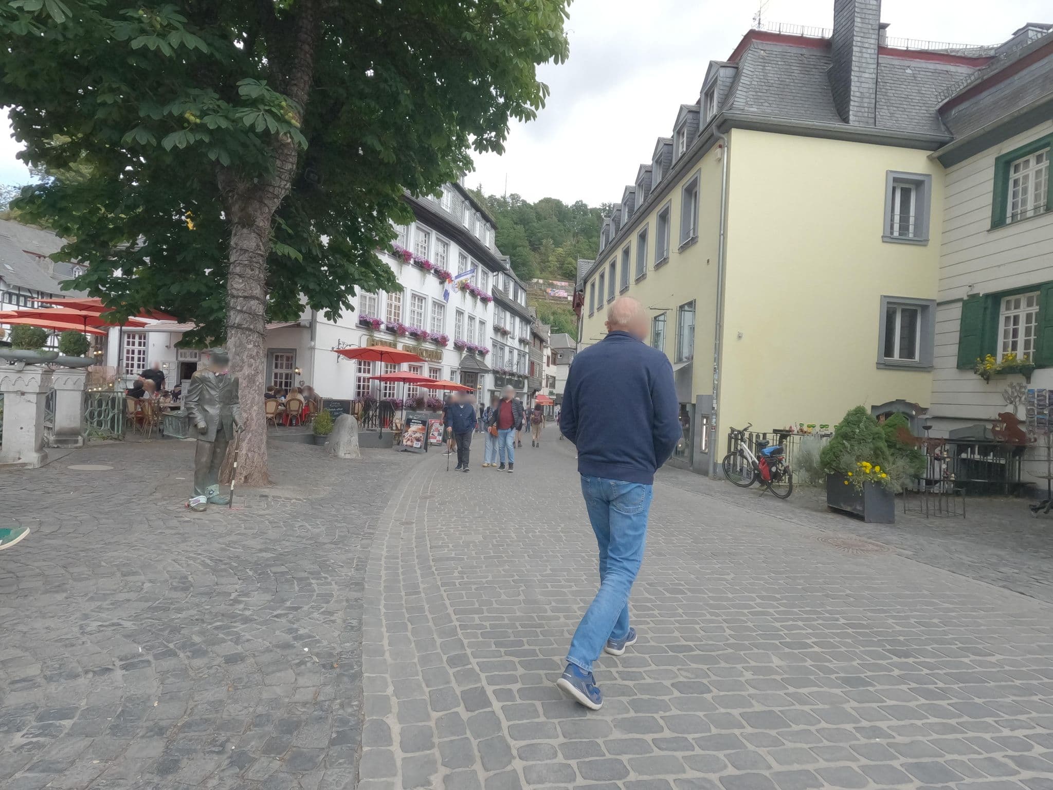 Street view near Horchem Hotel-Restaurant-Café-Bar, Monschau — © hektor1989 (CC BY-SA · Mapillary)