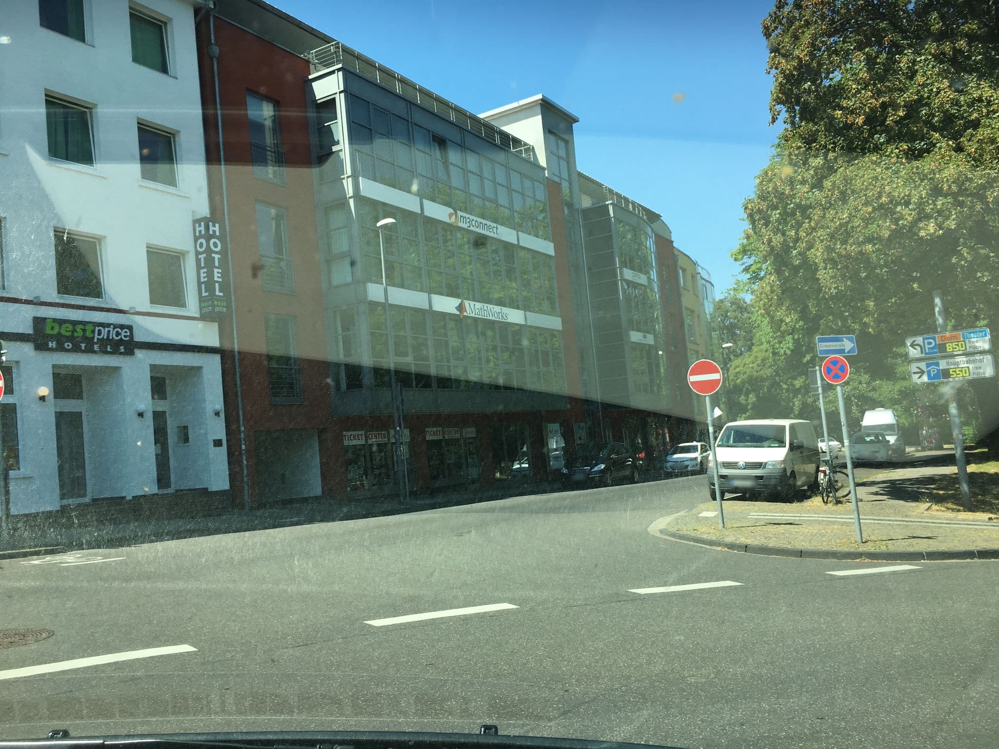 Street view near Best Price Hotel, Aachen — © noel (CC BY-SA · Mapillary)