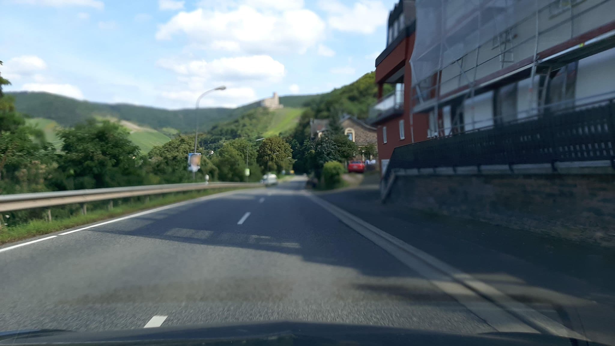 Street view near Moselflair Ferienwohnungen, Bernkastel-Kues — © Lowiekse (CC BY-SA · Mapillary)