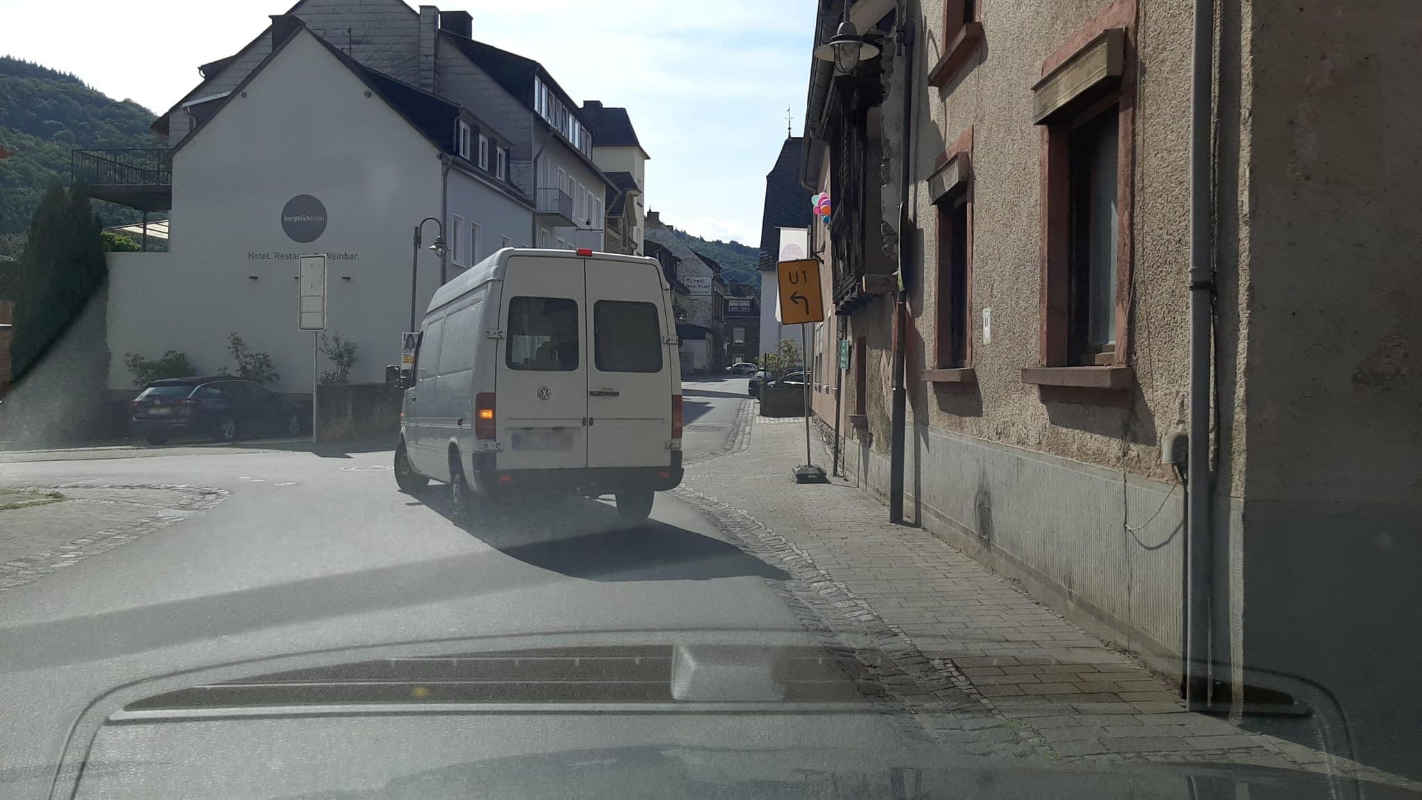 Street view near Mosella Ferienwohnungen, Bernkastel-Kues — © Lowiekse (CC BY-SA · Mapillary)