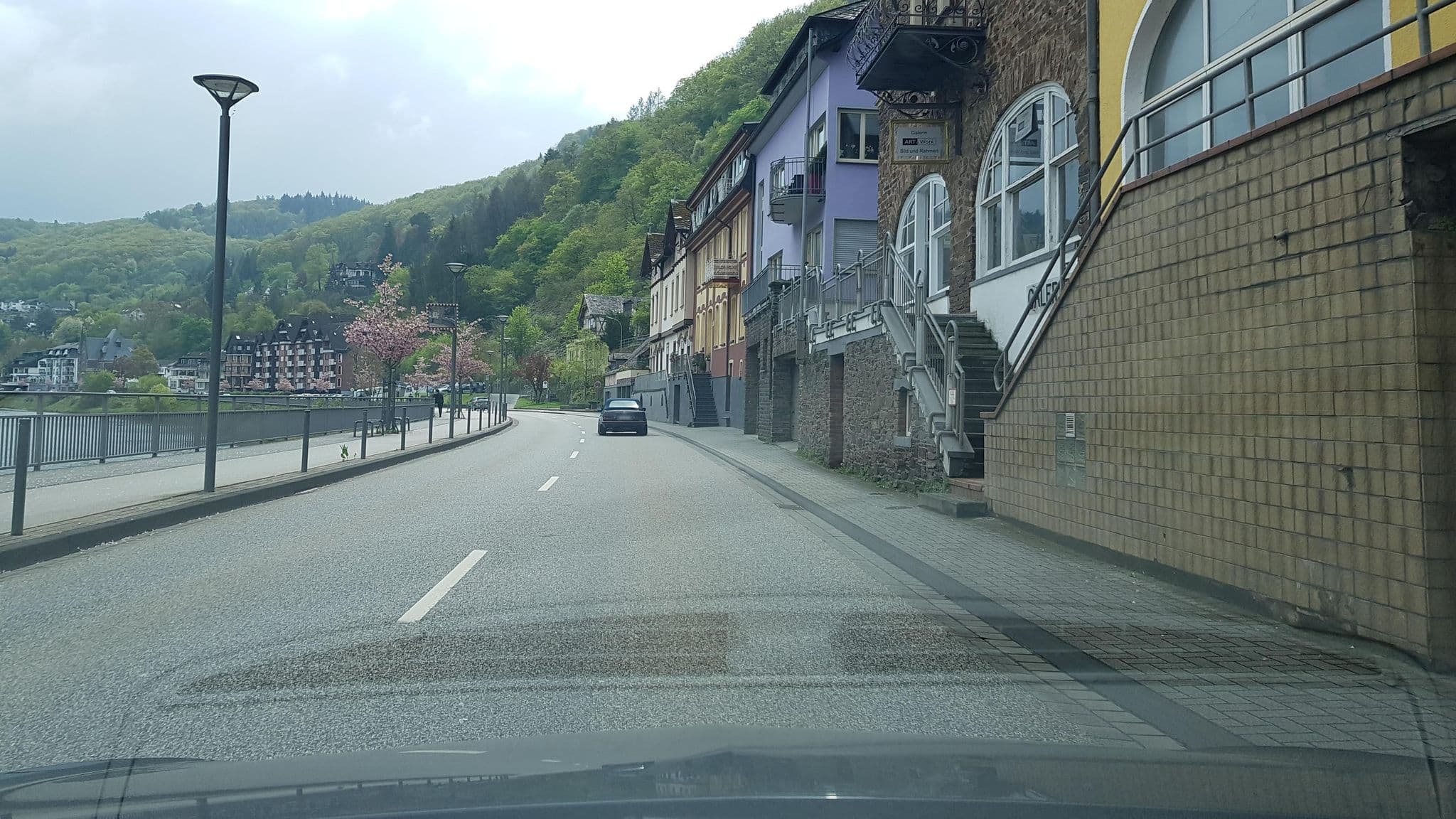 Street view near Mosel Dream, Cochem — © Lowiekse (CC BY-SA · Mapillary)