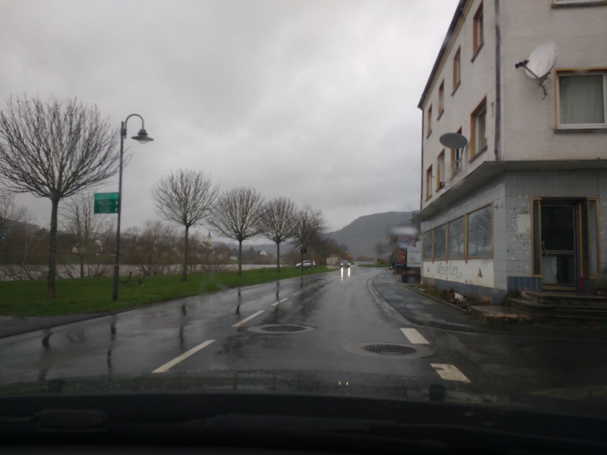 Street view near Hotel Kinheimer Hof, Kröv — © igdb (CC BY-SA · Mapillary)