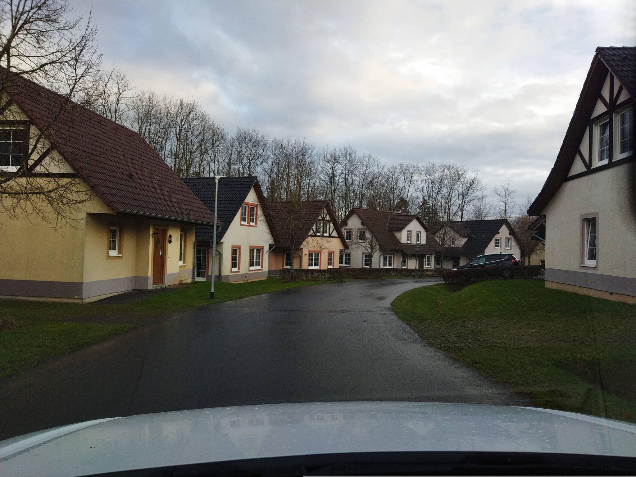 Street view near Huisje 218 #Fpt, Ediger-Eller — © changchun1 (CC BY-SA · Mapillary)