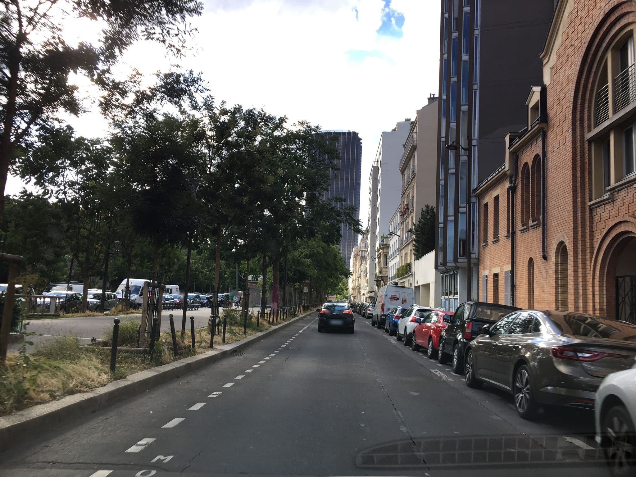 Street view near Aiglon, Paris 14 Observatoire — © cquest (CC BY-SA · Mapillary)