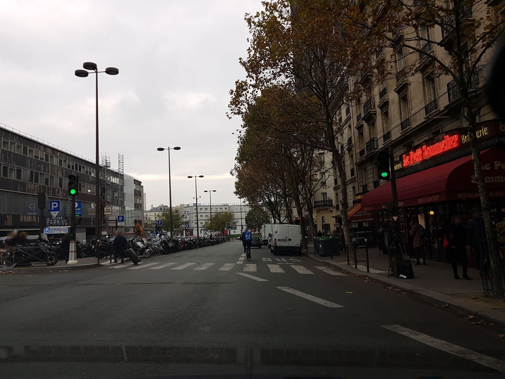 Street view near Hôtel de Paris, Paris 14 Observatoire — © fgouget (CC BY-SA · Mapillary)