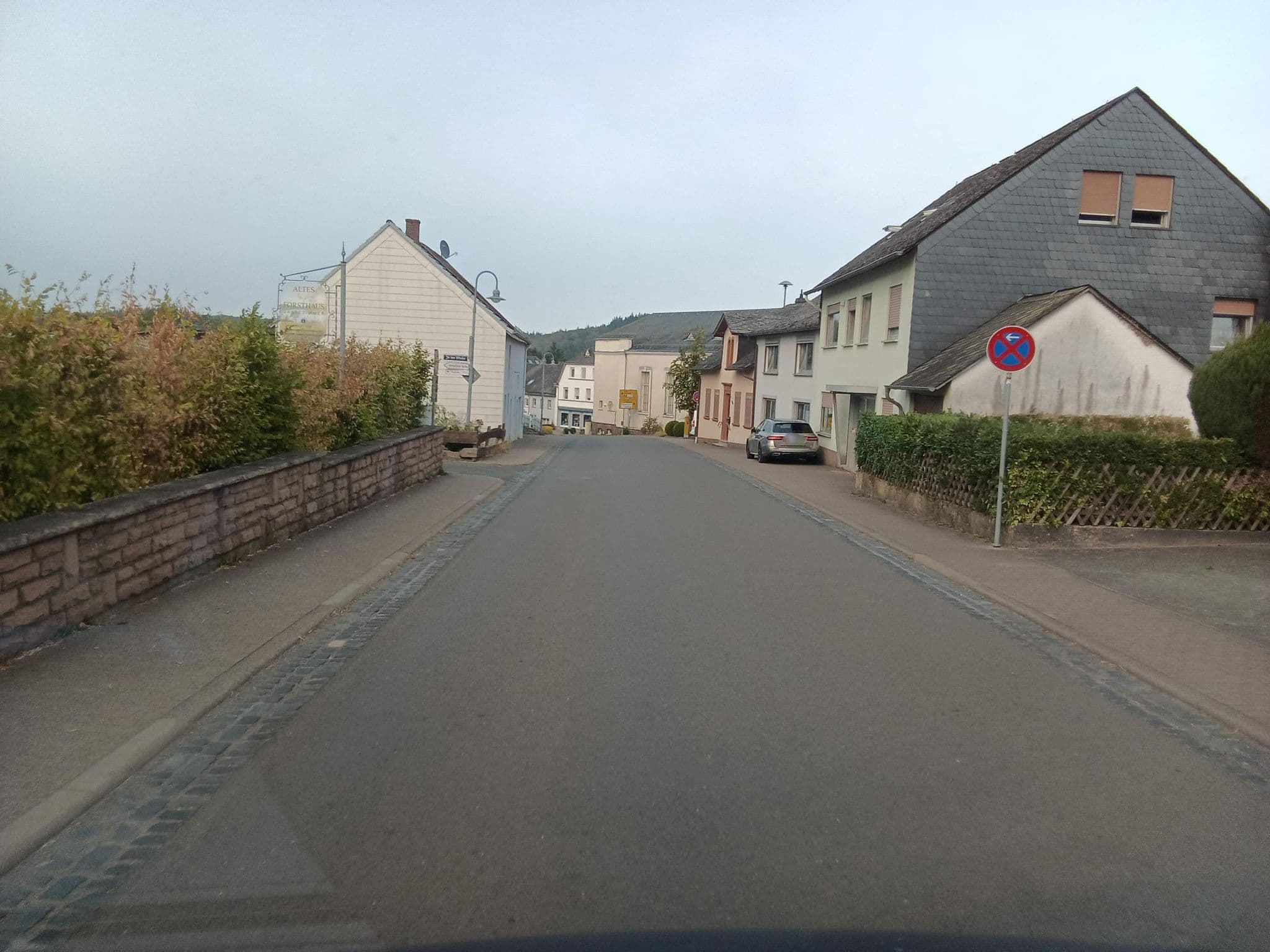 Street view near Jugendherberge Manderscheid, Manderscheid — © mprins (CC BY-SA · Mapillary)