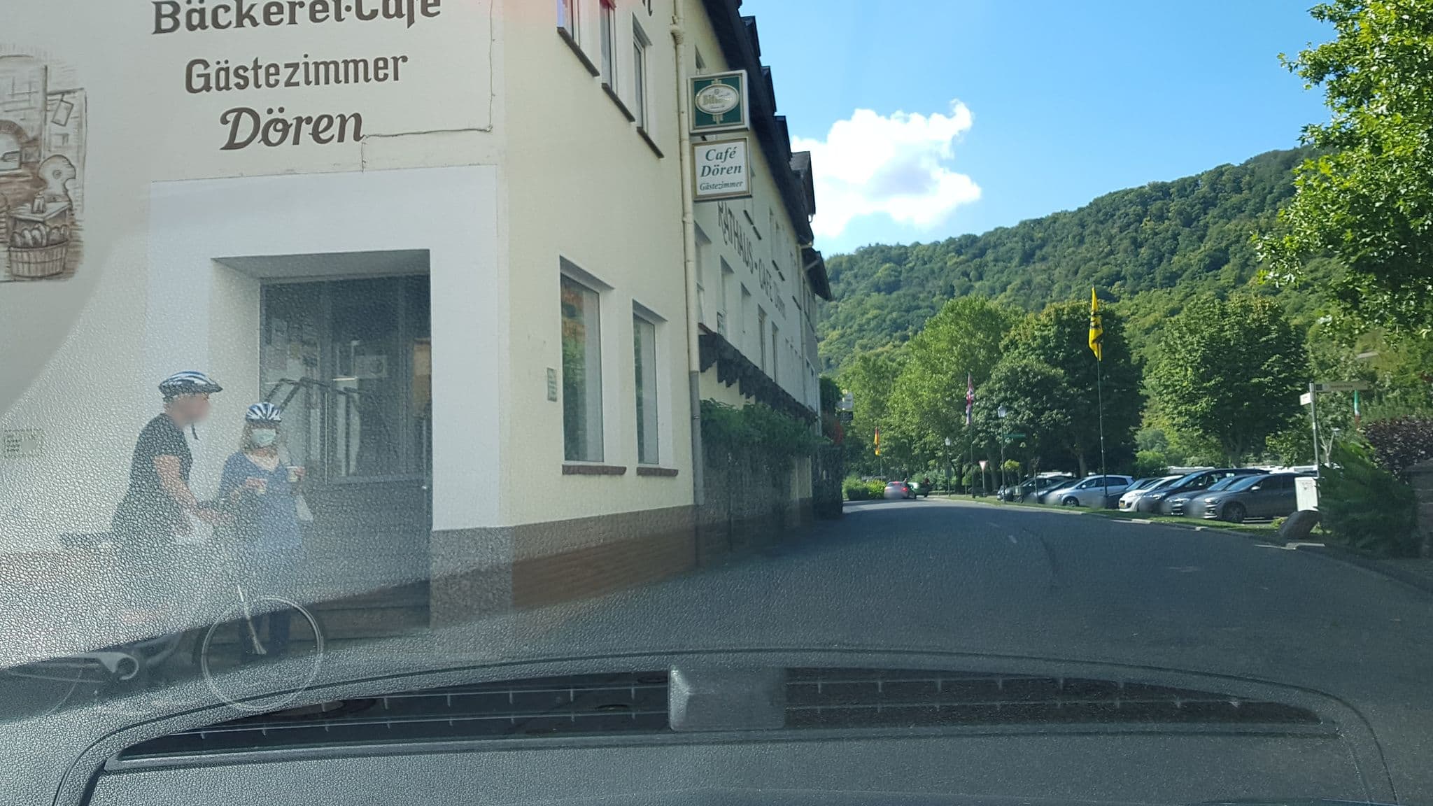 Street view near Pension Dören, Bruttig-Fankel — © Lowiekse (CC BY-SA · Mapillary)