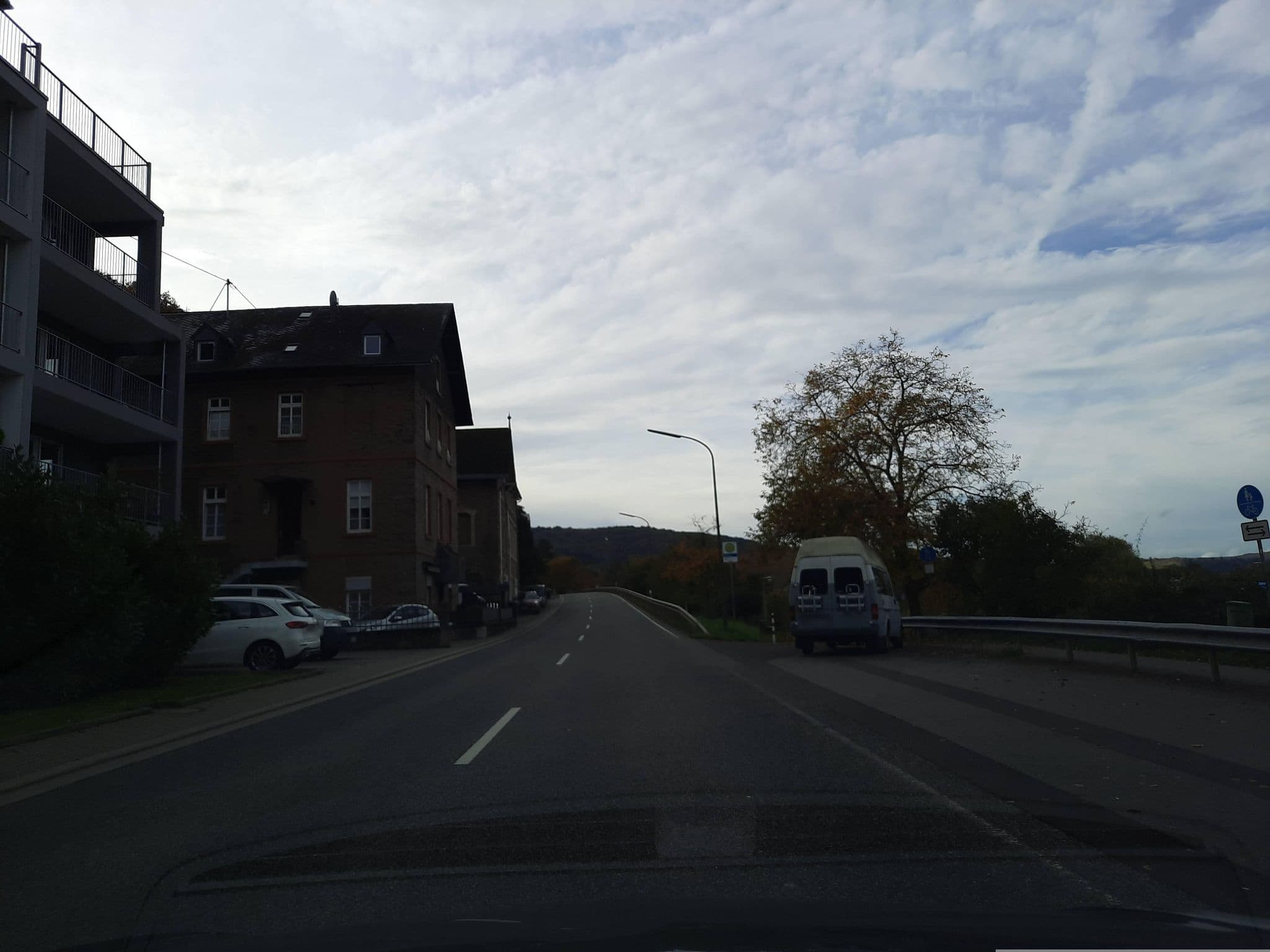 Street view near Ferienwohnung Edeltrud Deluxe Alte Brauerei Bernkastel-Kues, Bernkastel-Kues — © Lowiekse (CC BY-SA · Mapillary)
