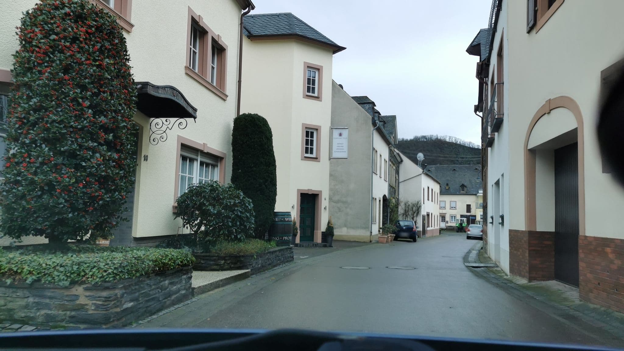 Street view near Egon Spang, Piesport — © ma_rt_in (CC BY-SA · Mapillary)