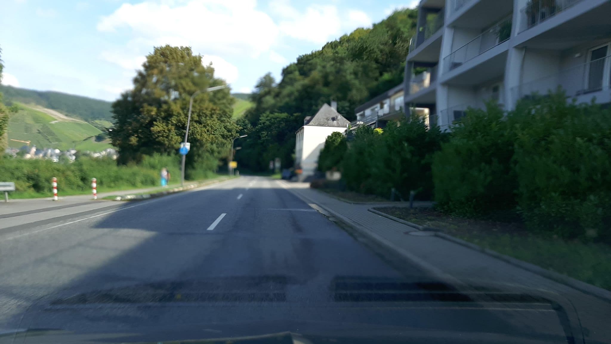 Street view near Alte Brauerei, Bernkastel-Kues — © Lowiekse (CC BY-SA · Mapillary)