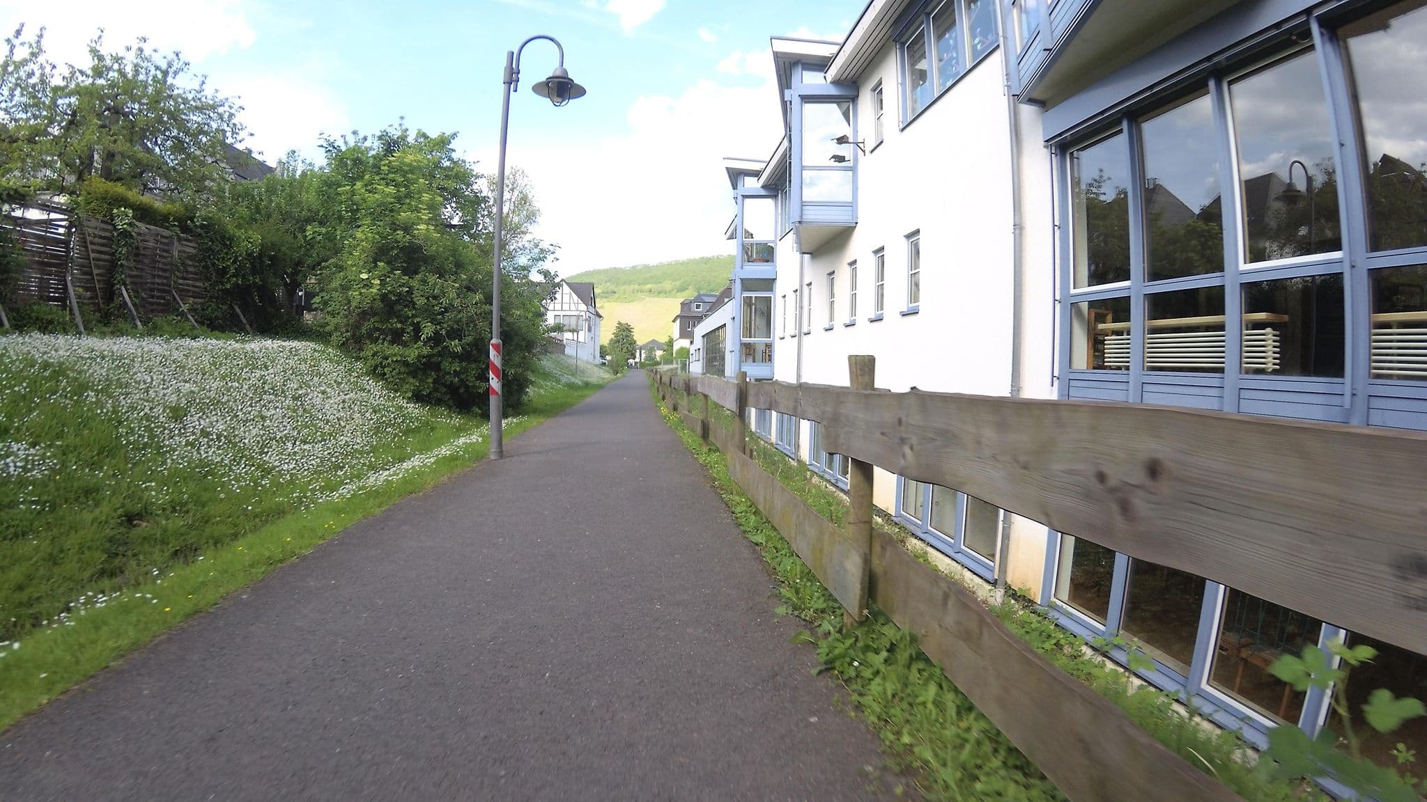 Street view near Gästehaus Haas-Herges, Bernkastel-Kues — © teddy73 (CC BY-SA · Mapillary)