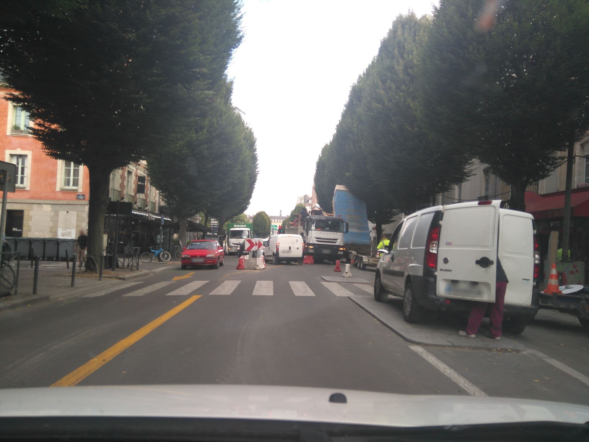 Street view near Le Saint-Antoine, Rennes — © mamgot (CC BY-SA · Mapillary)