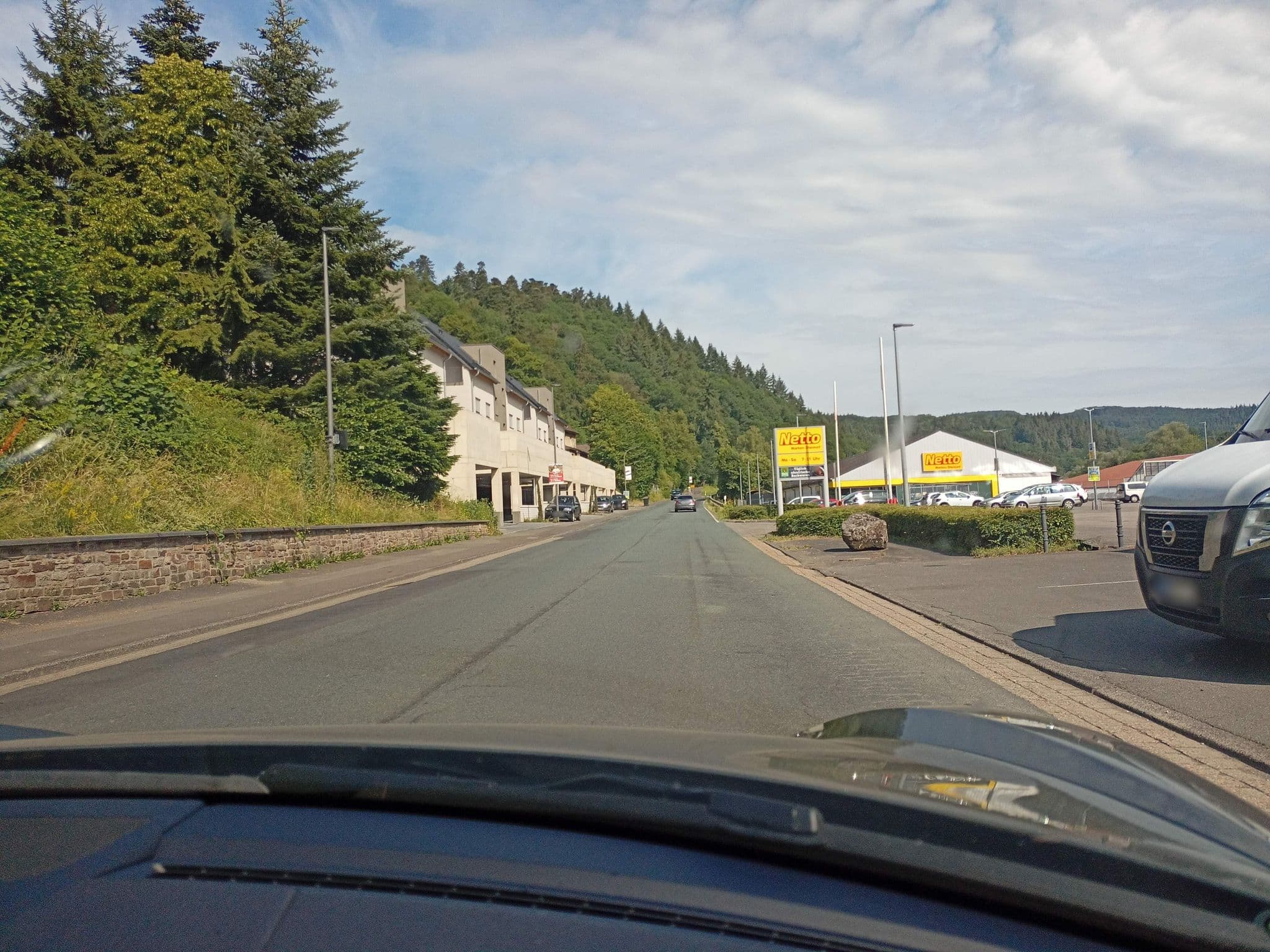 Street view near Ferienwohnung Flur 34, Adenau — © xdTAGCLAN (CC BY-SA · Mapillary)