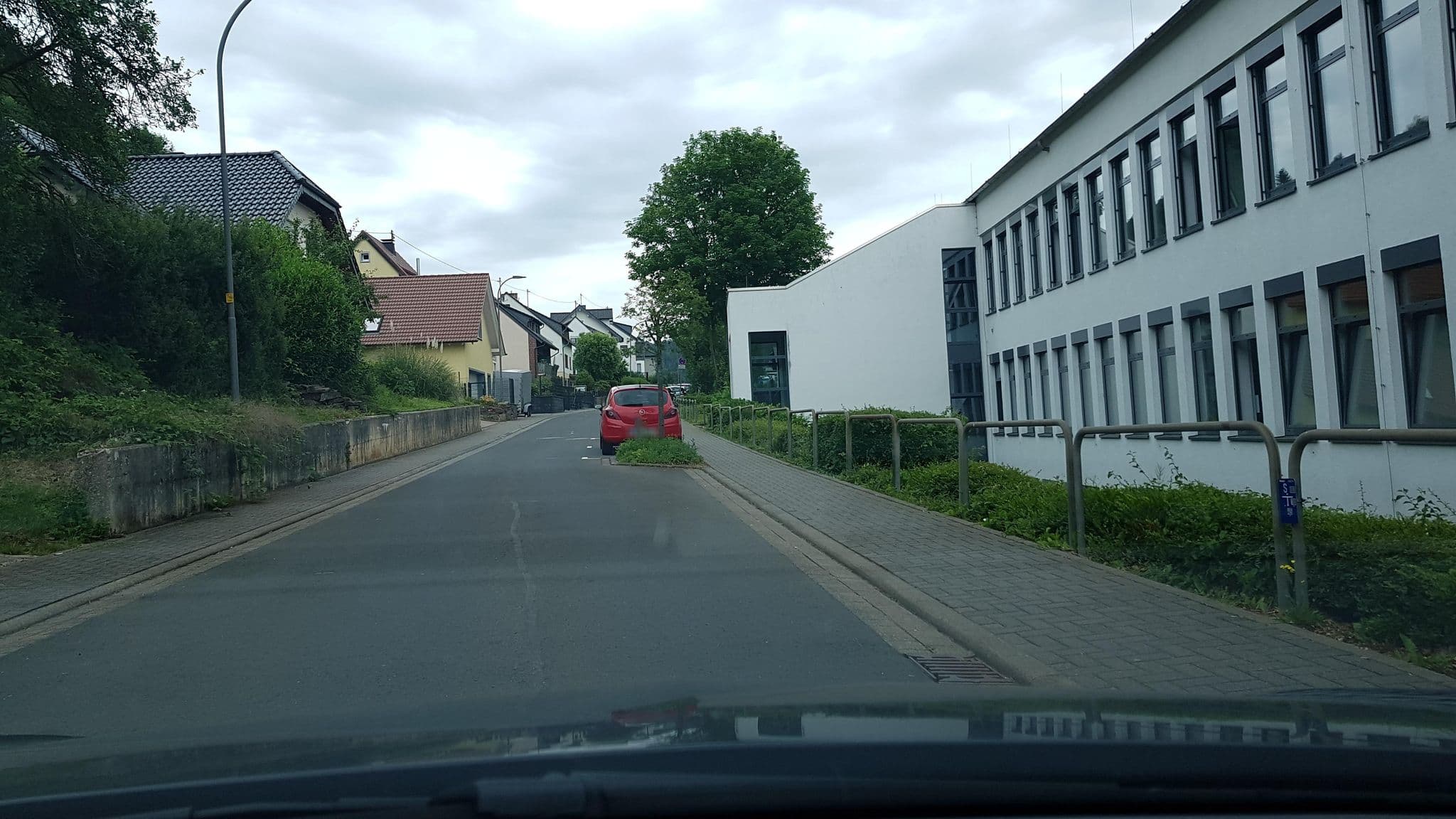 Street view near Ferienwohnung Auel, Adenau — © Lowiekse (CC BY-SA · Mapillary)