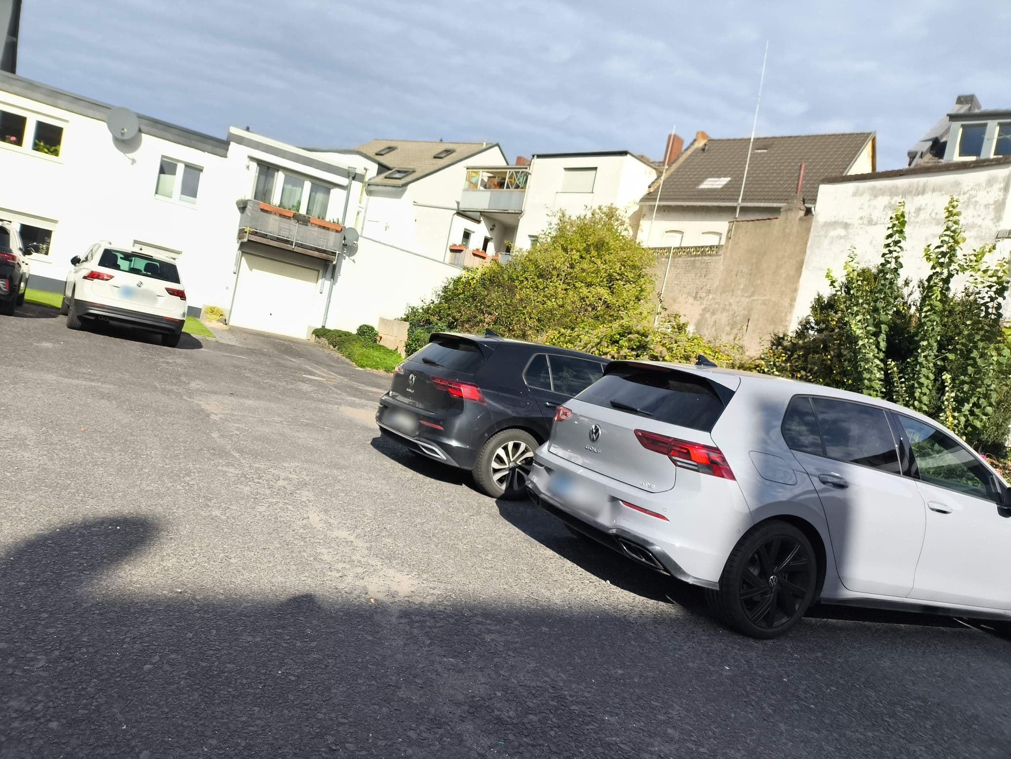 Street view near Horst Dieter Kensbock, Bad Neuenahr-Ahrweiler — © wolly79 (CC BY-SA · Mapillary)
