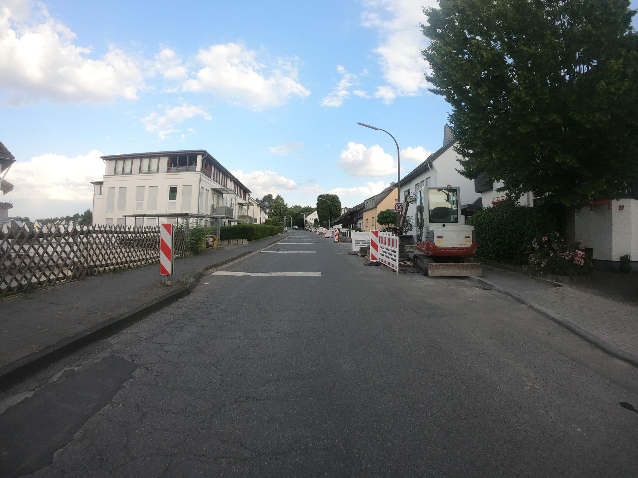 Street view near Ferienhaus Adele, Bad Neuenahr-Ahrweiler — © joostjakob (CC BY-SA · Mapillary)
