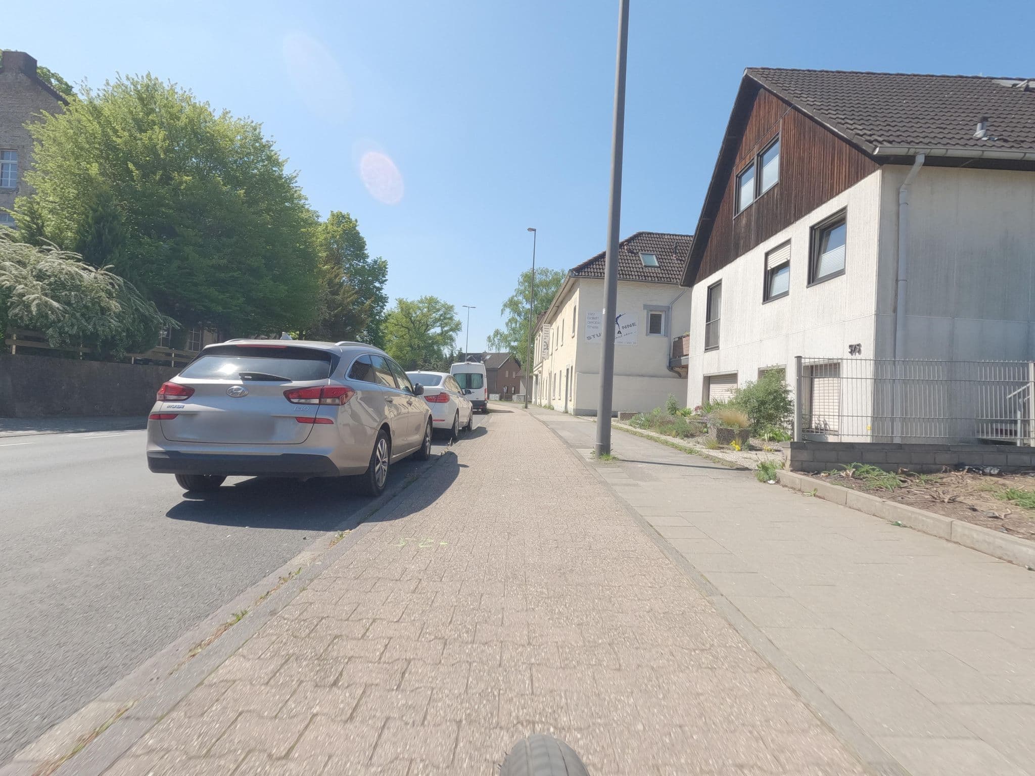 Street view near Haus Richterich, Aachen — © hektor1989 (CC BY-SA · Mapillary)
