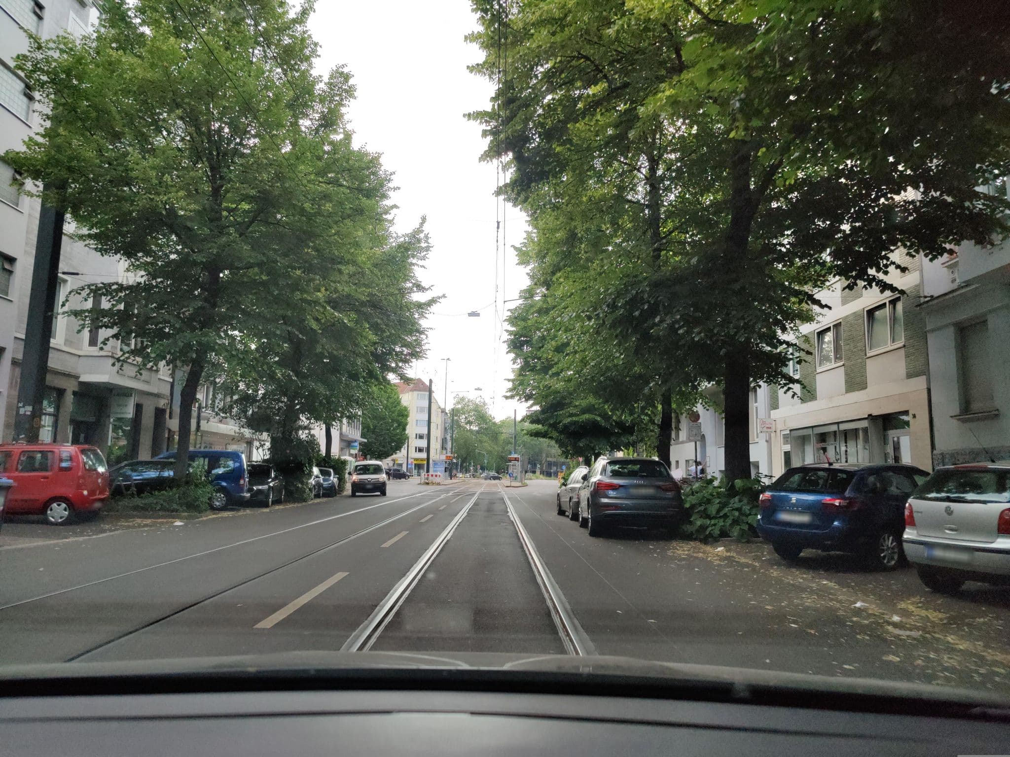 Street view near dreams düsseldorf, Düsseldorf — © littlefool (CC BY-SA · Mapillary)