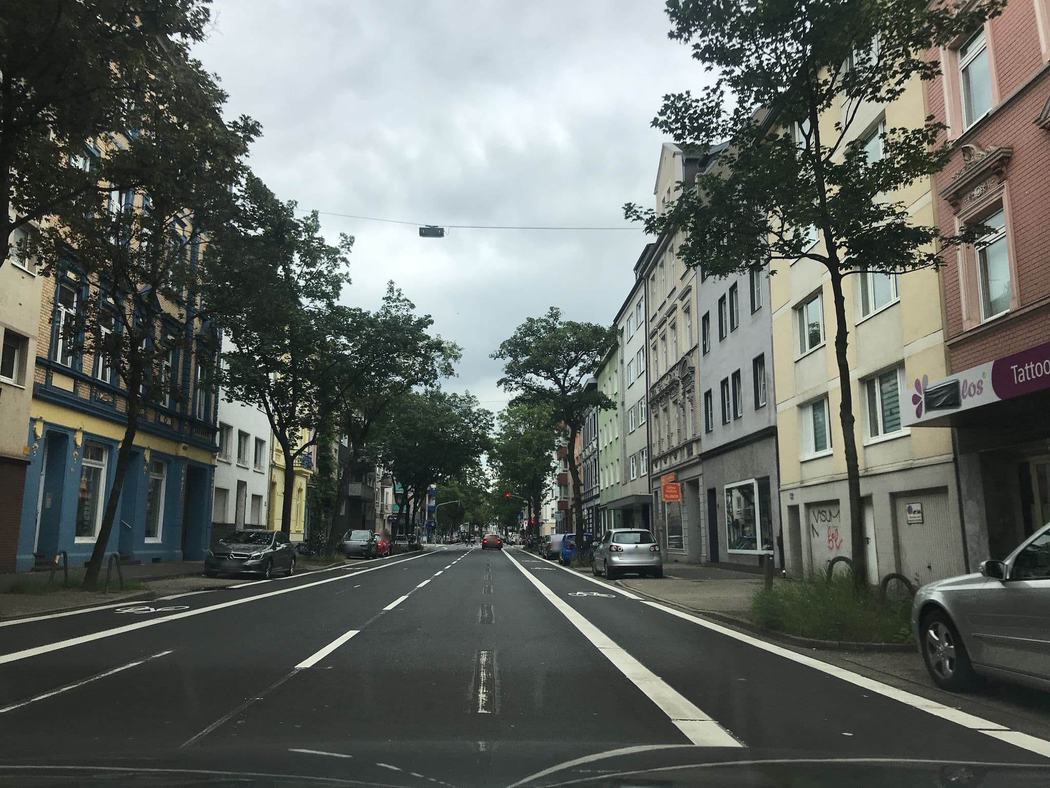 Street view near Wurth Hotelbetriebe GmbH, Düsseldorf-Pempelfort — © saschahaberkorn (CC BY-SA · Mapillary)