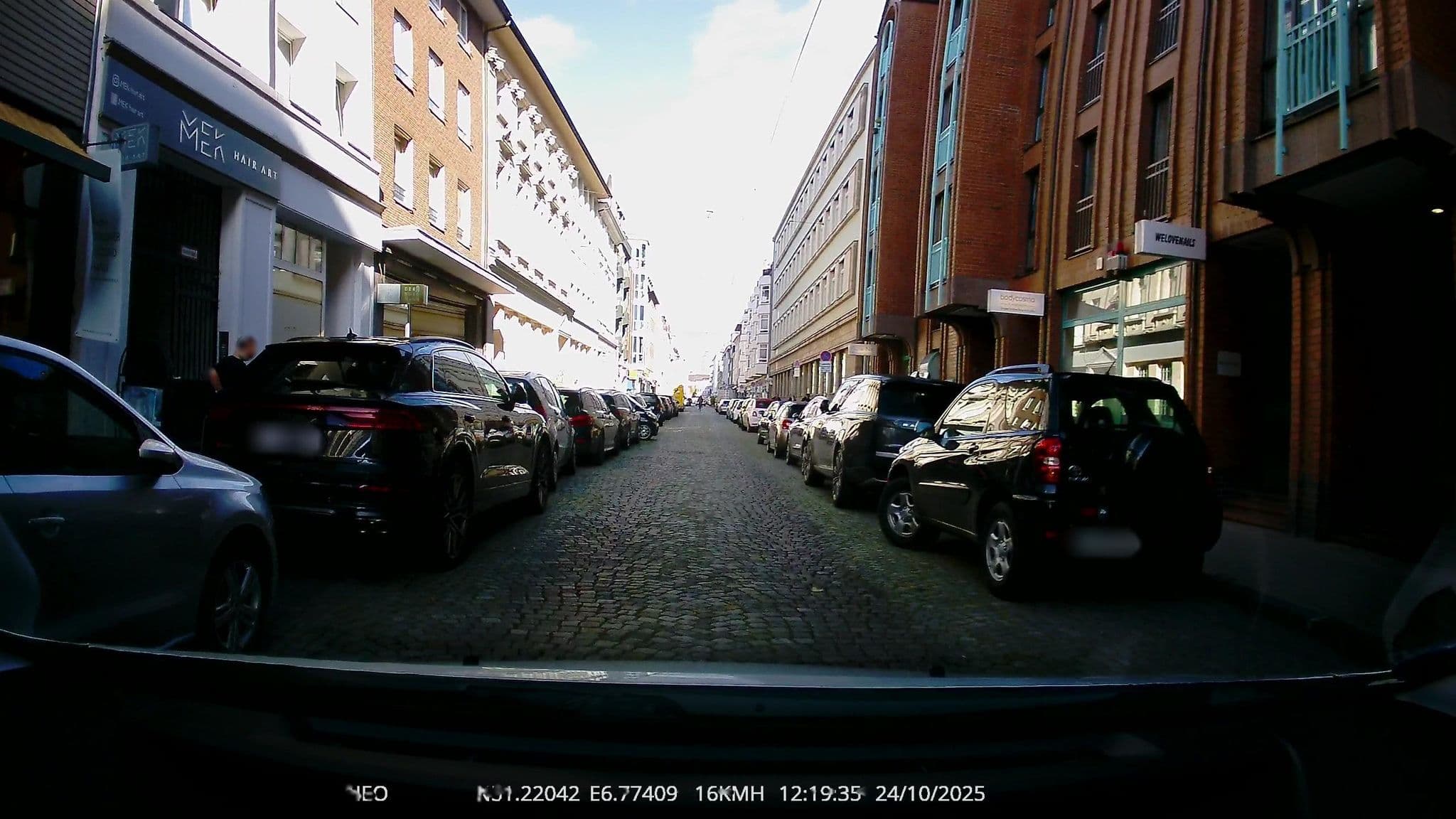 Street view near apartmenthaus hohe strasse, Düsseldorf — © TechniPorter (CC BY-SA · Mapillary)