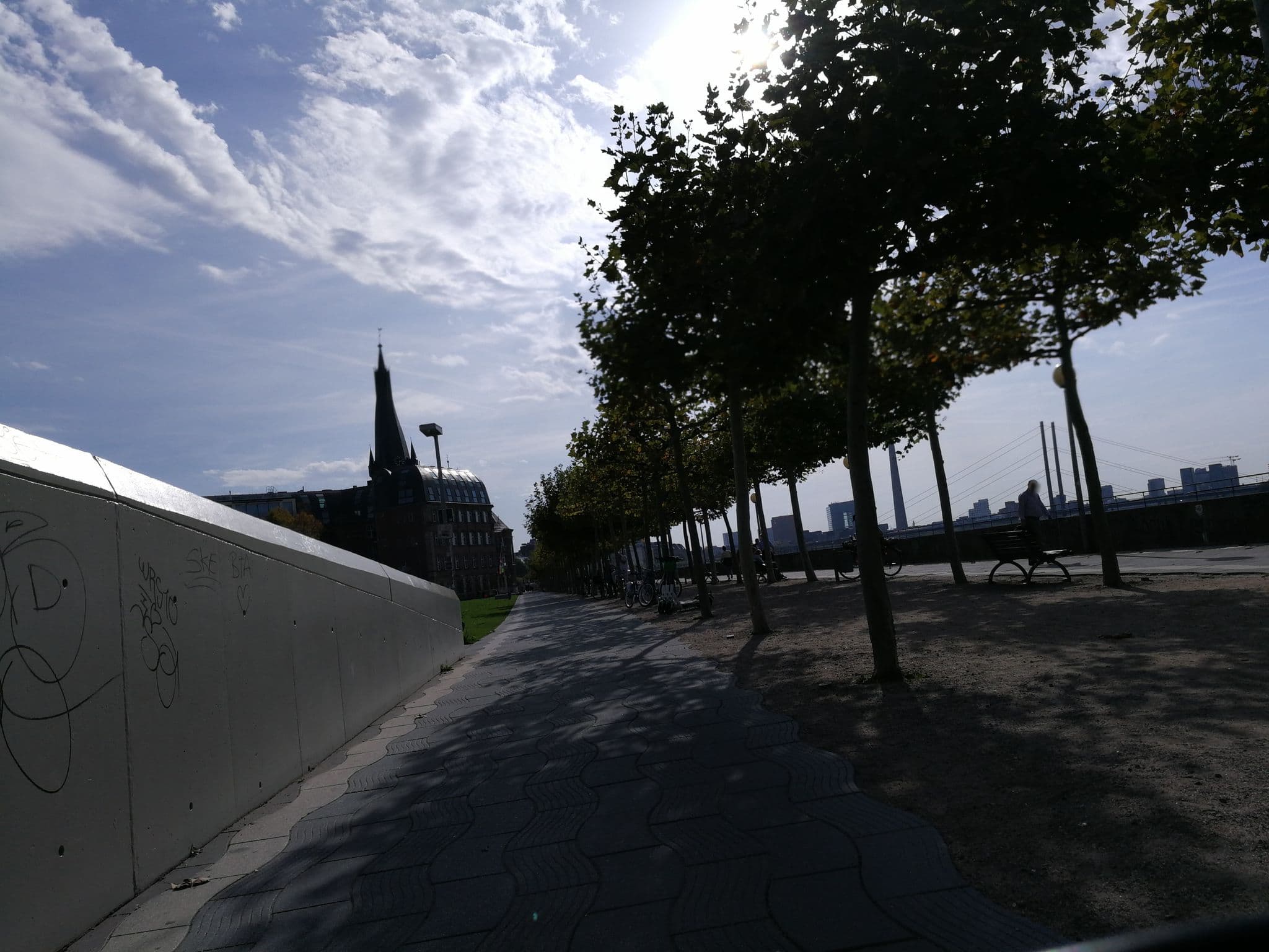 Street view near Viva Riverside 4+ Altstadt Düsseldorf, Düsseldorf — © jenz (CC BY-SA · Mapillary)