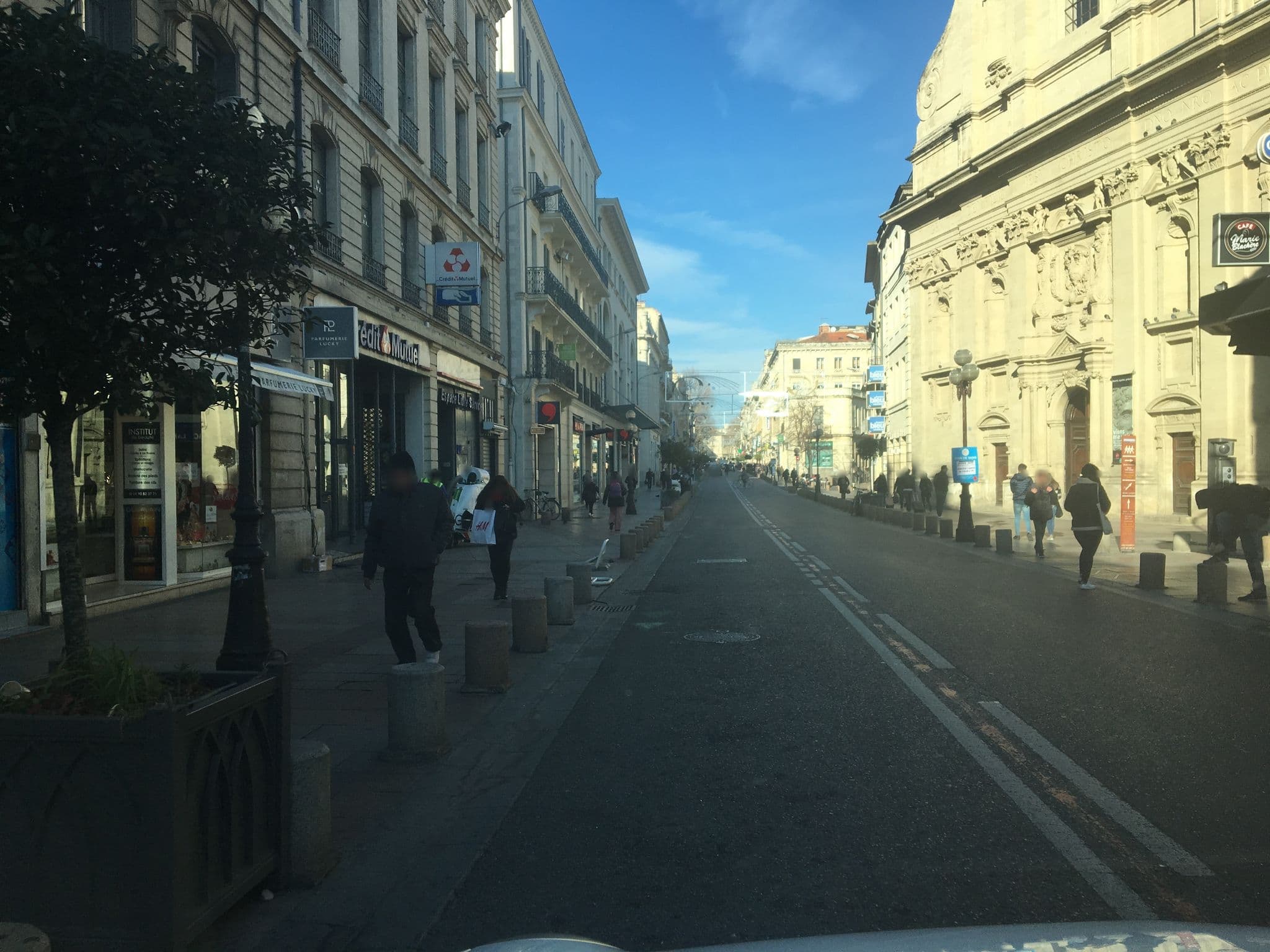 Street view near Hôtel Central, Avignon — © cabinetcourbi (CC BY-SA · Mapillary)