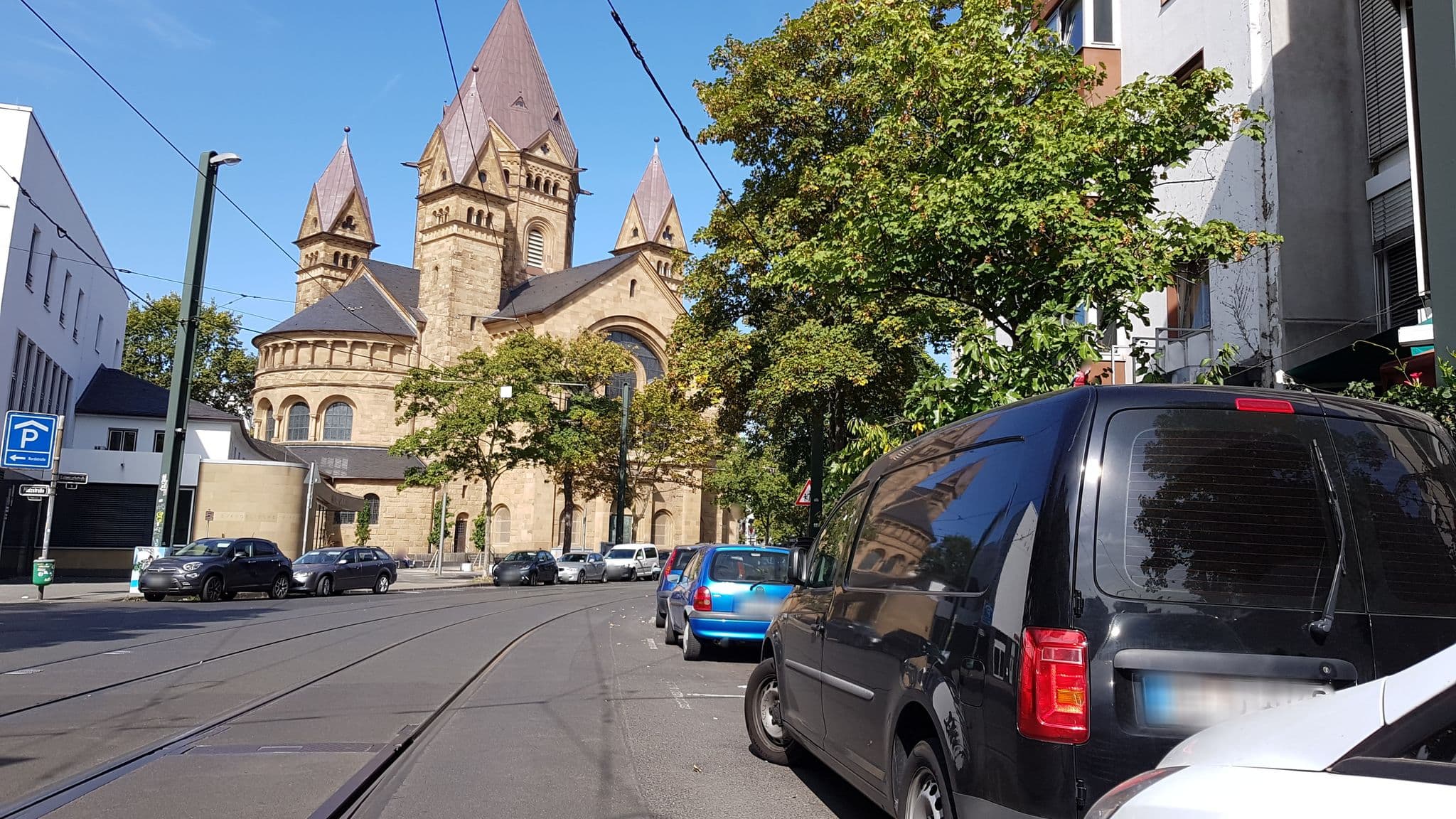 Street view near Muster, Düsseldorf-Pempelfort — © rororo (CC BY-SA · Mapillary)