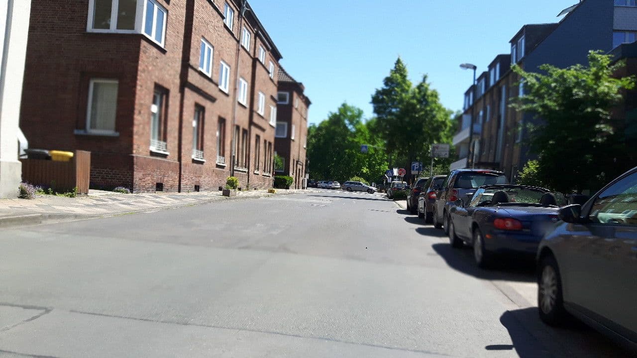 Street view near Vogelnest-Kaiserswerth, Meerbusch — © changchun1 (CC BY-SA · Mapillary)