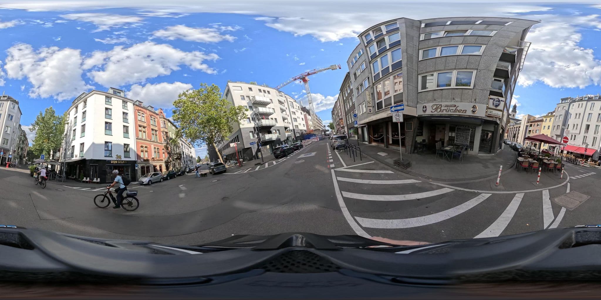Street view near Hoffmann Flats Apartements, Altstadt Nord — © popball (CC BY-SA · Mapillary)