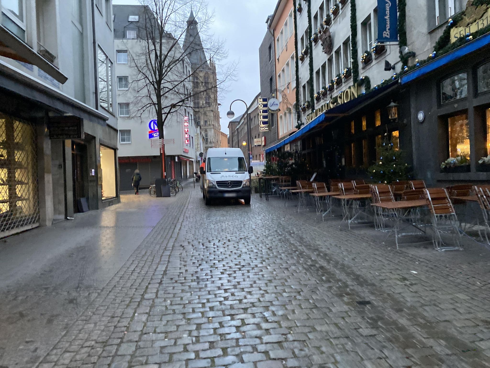 Street view near Altstadtbräu Hotel und Appartementhaus, Altstadt Nord — © deepblue66 (CC BY-SA · Mapillary)