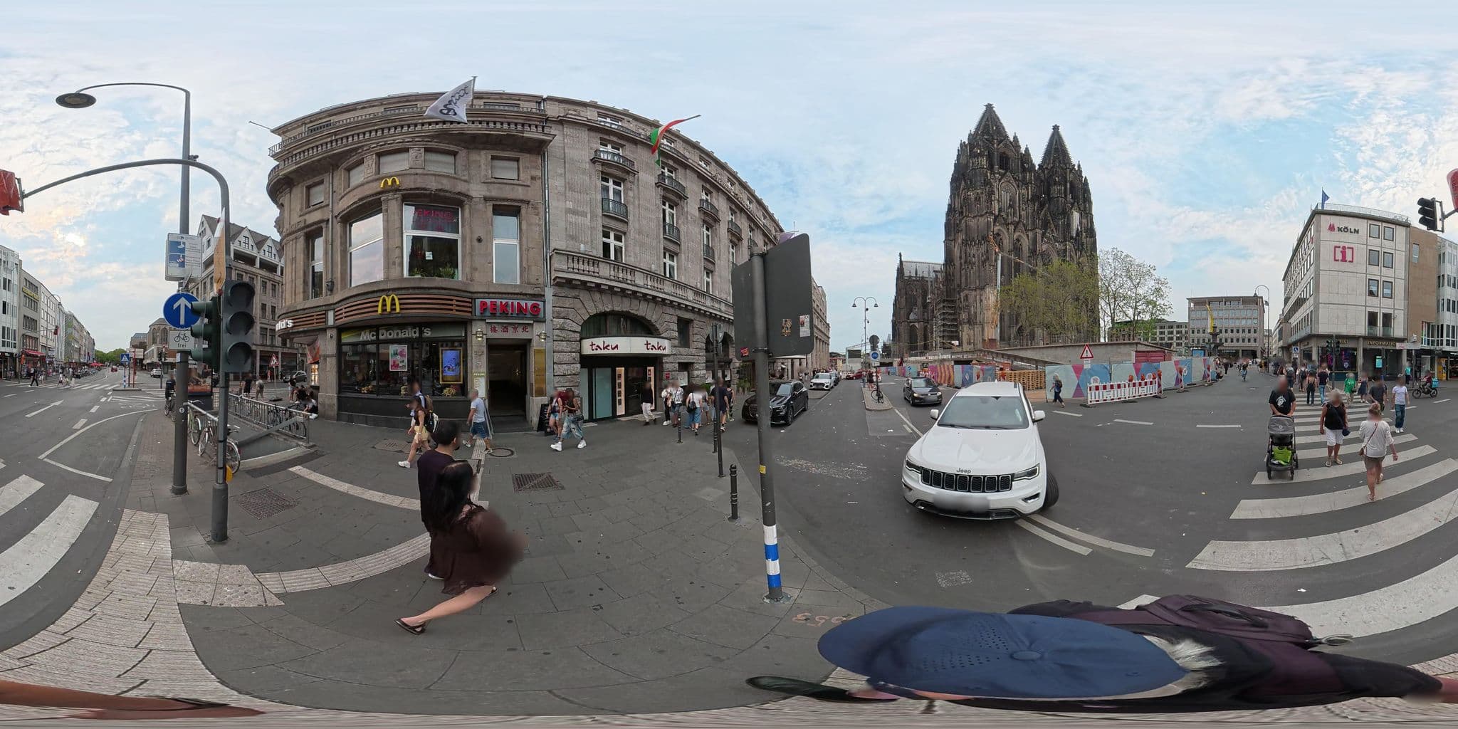 Street view near First Domizil, Altstadt Nord — © osmplus_org (CC BY-SA · Mapillary)