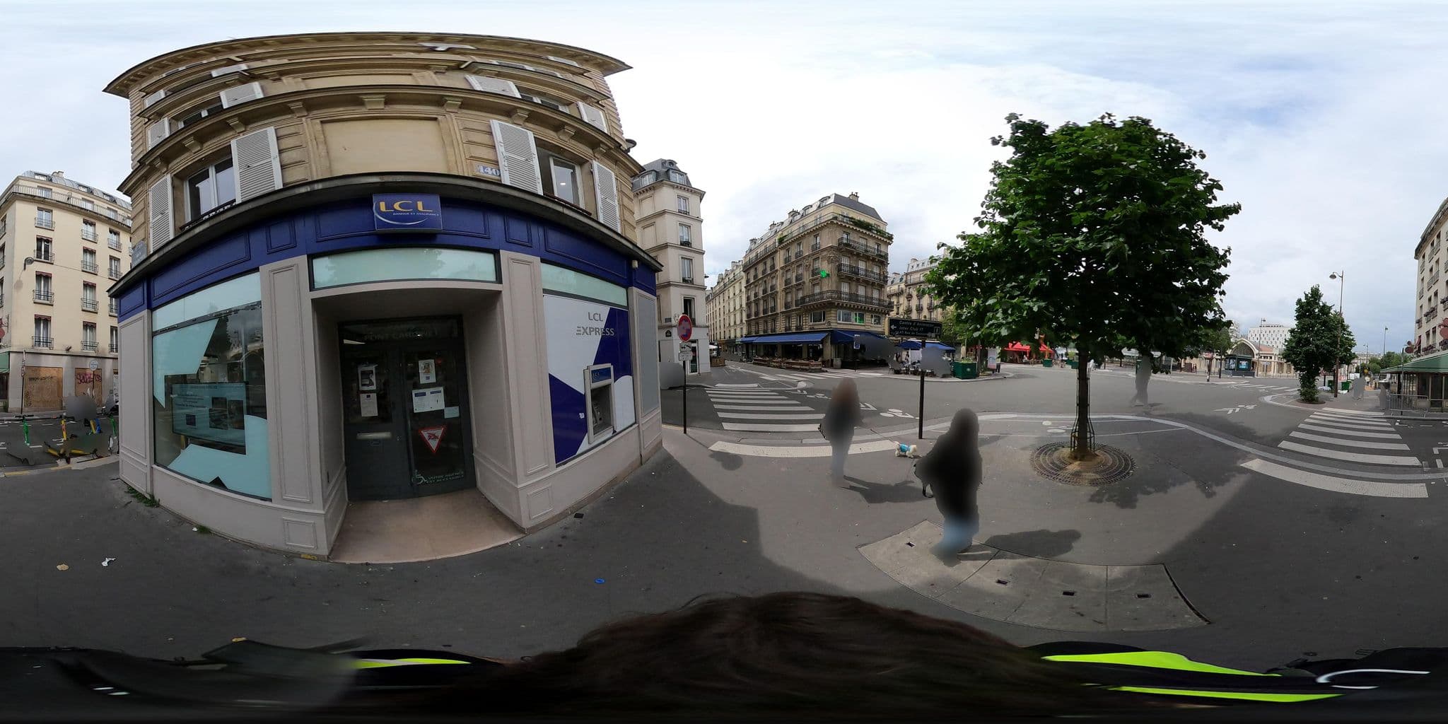 Street view near Villa Eugénie, Paris 17 Batignolles-Monceau — © cartocite (CC BY-SA · Mapillary)